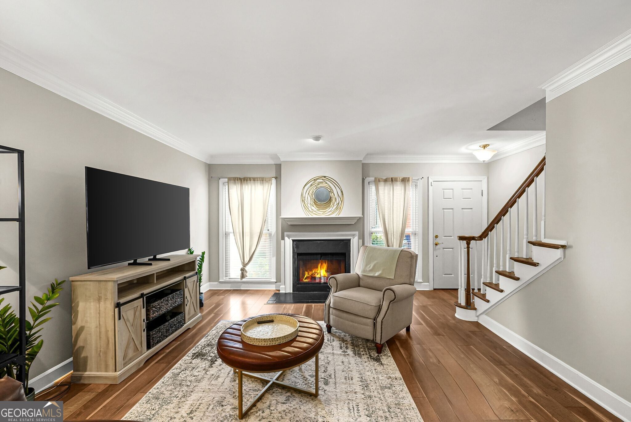 7500 Roswell Road # 30