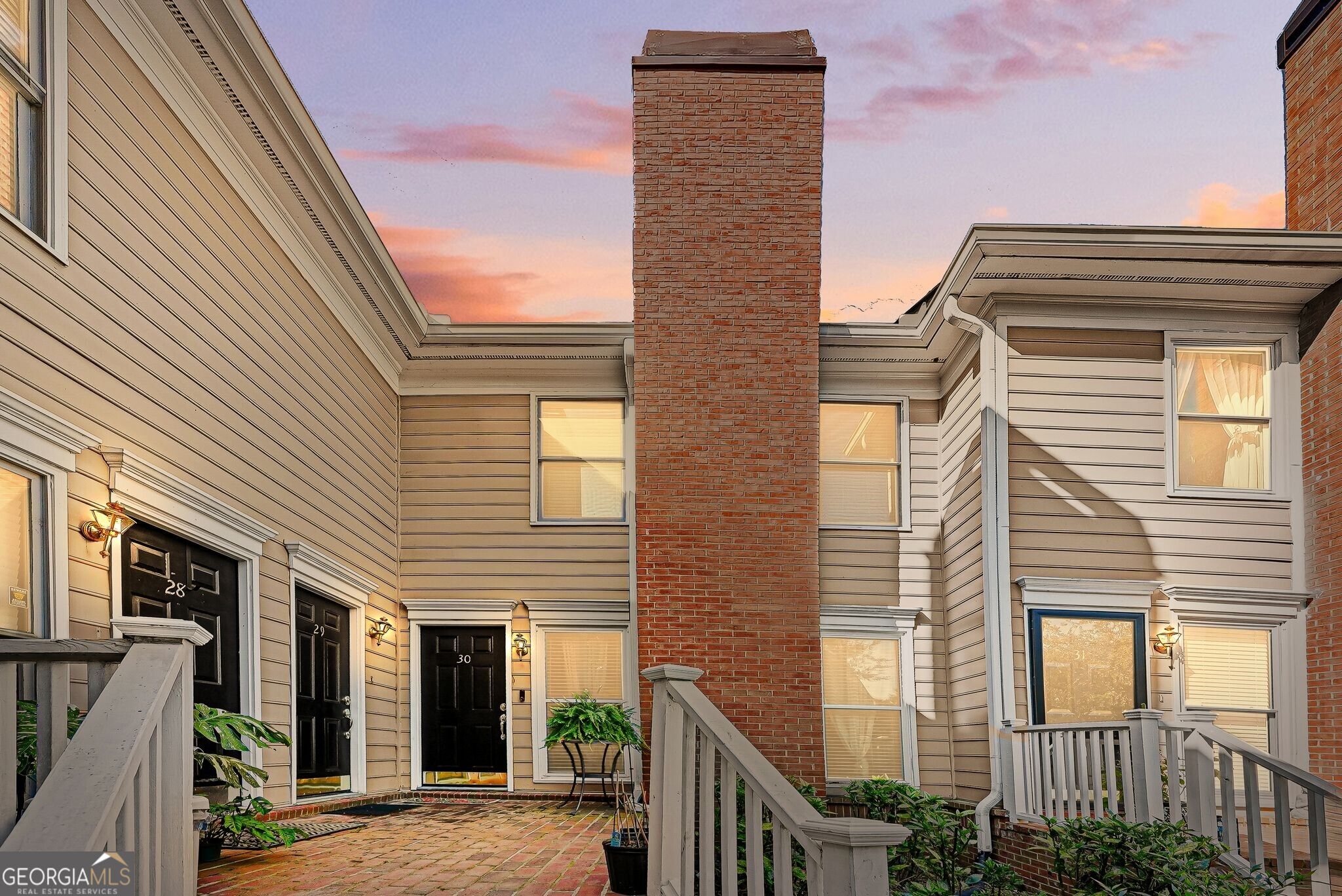 7500 Roswell Road # 30