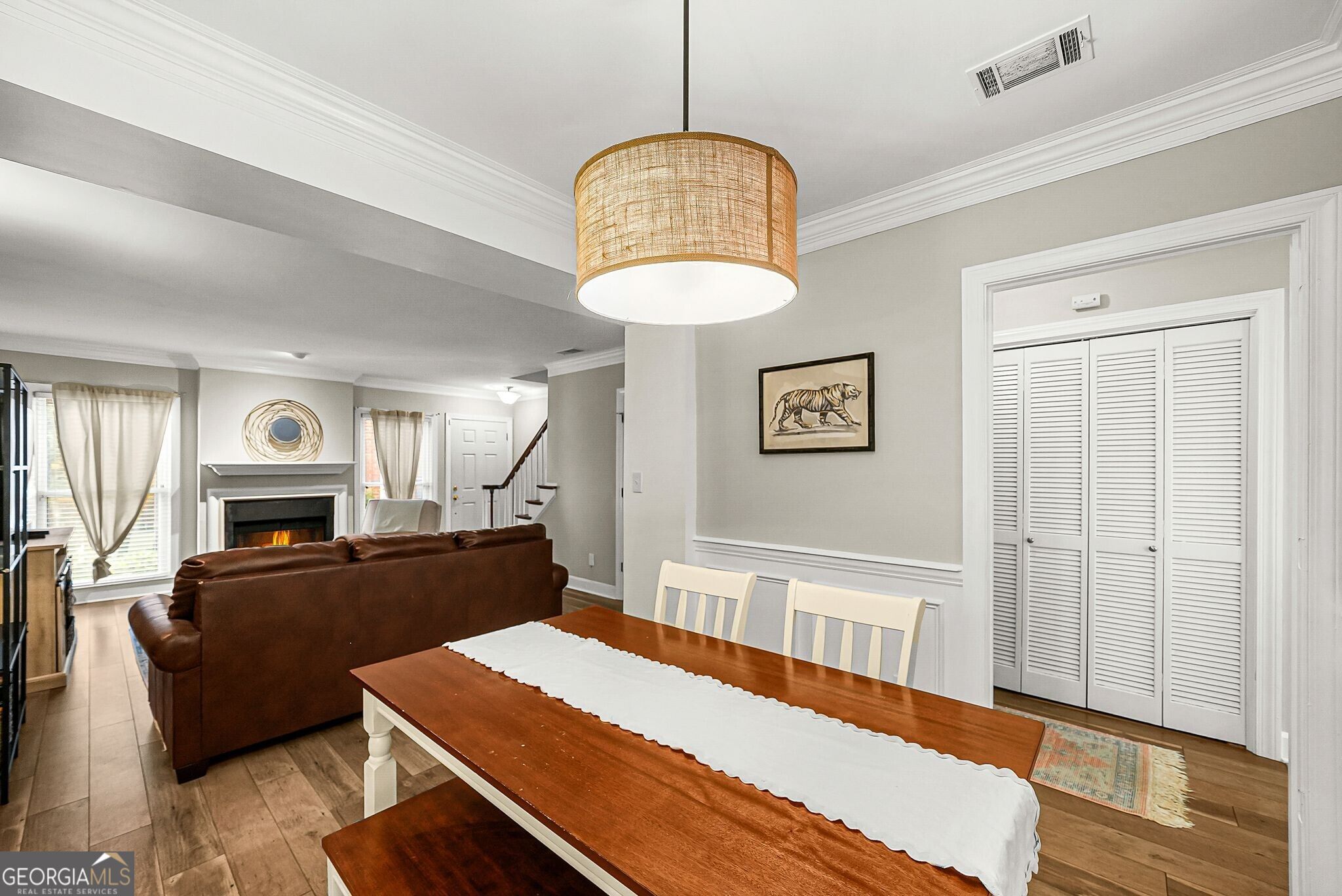 7500 Roswell Road # 30