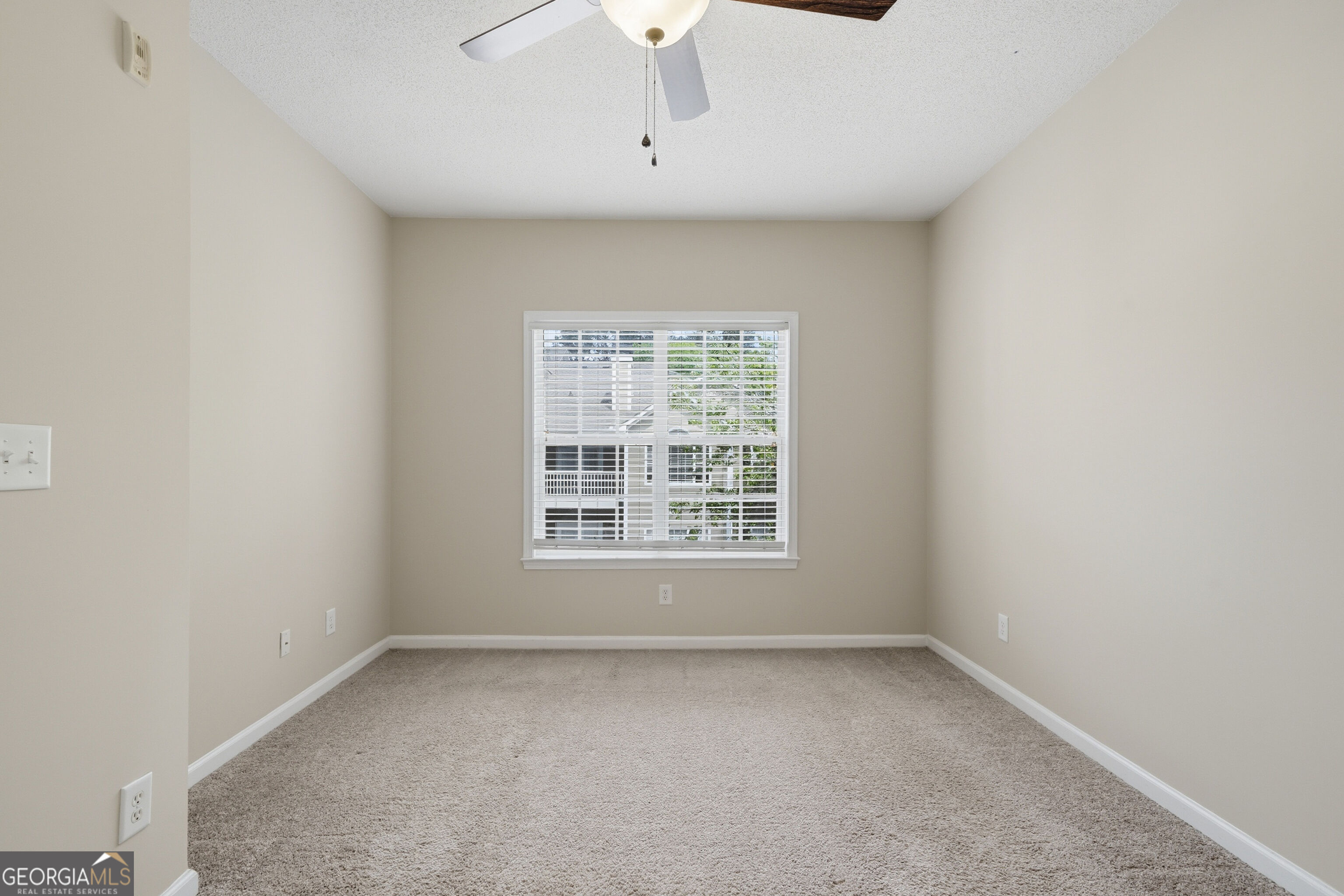2111 Woodland Lane