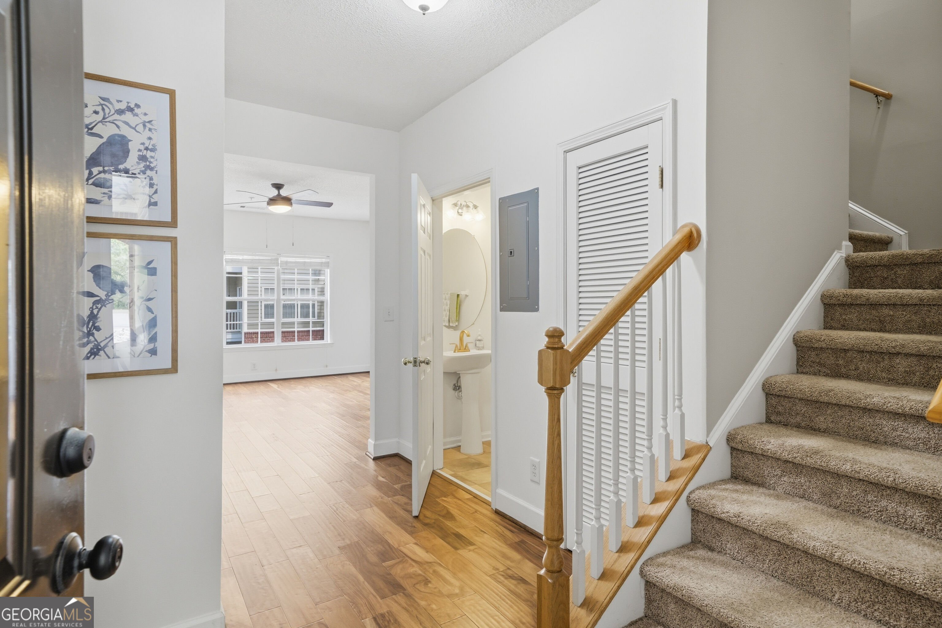2111 Woodland Lane