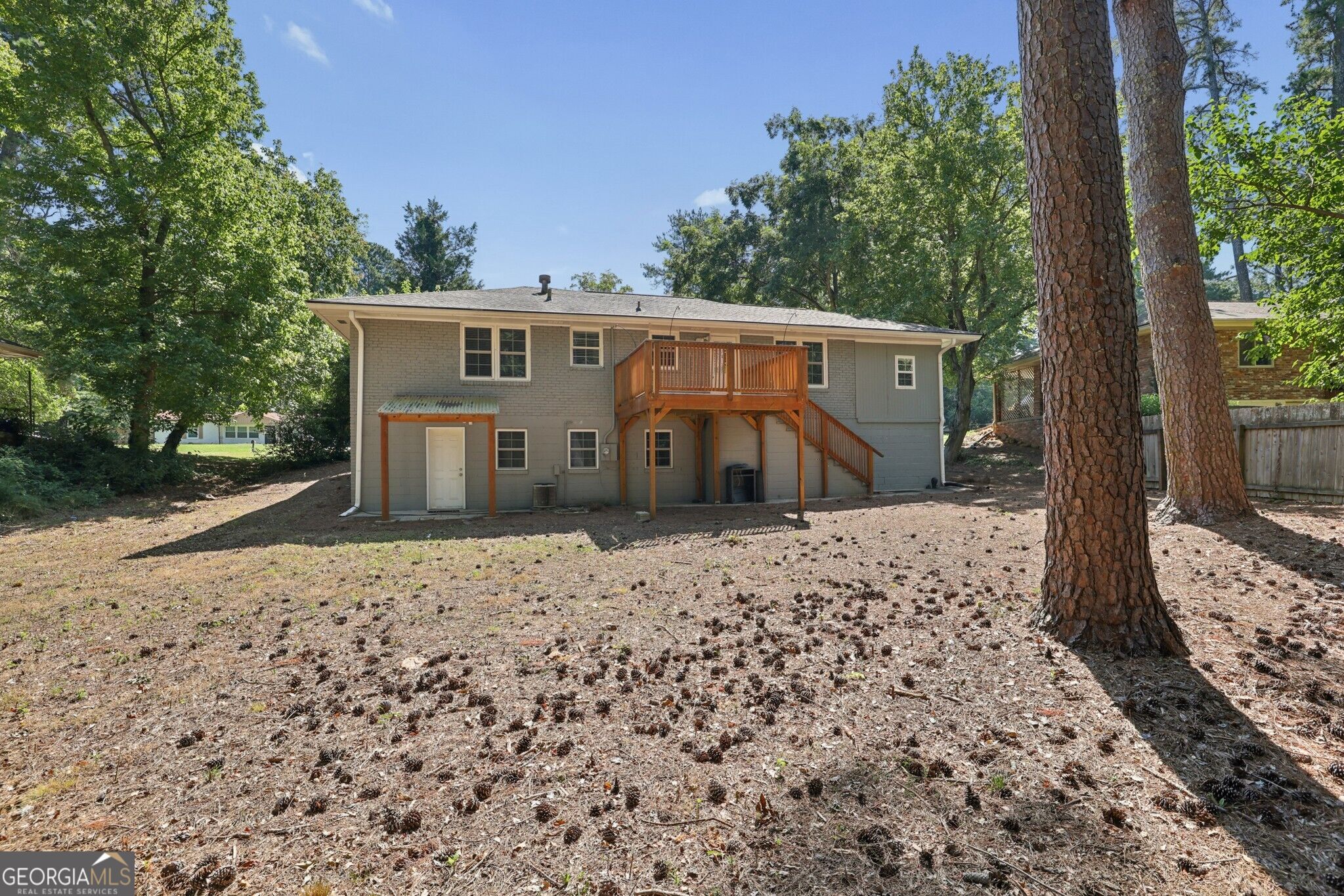 2900 Hollywood Drive