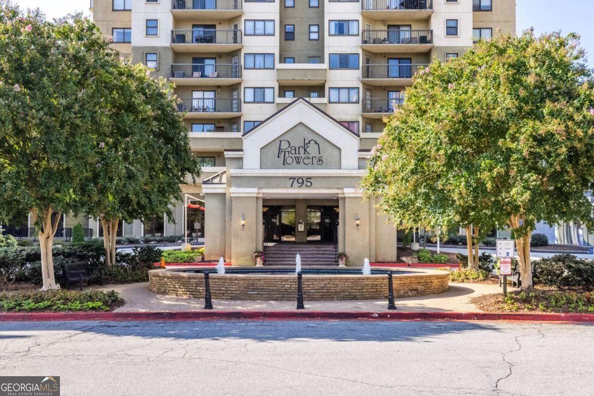 795 Hammond Drive # 1013