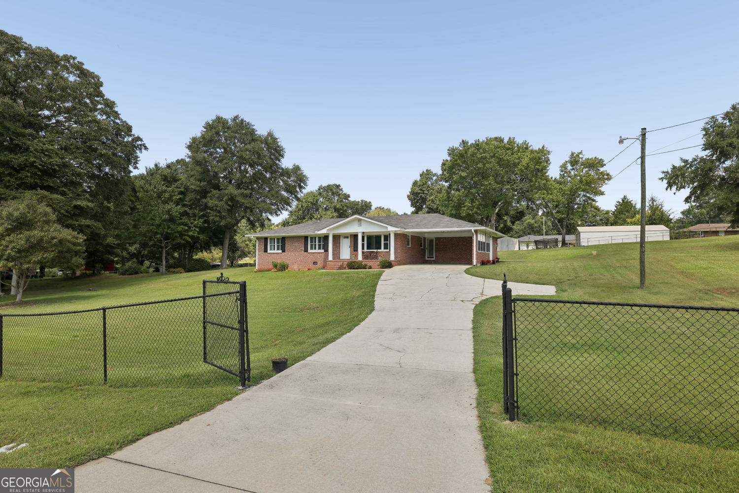 2833 Crabapple Circle