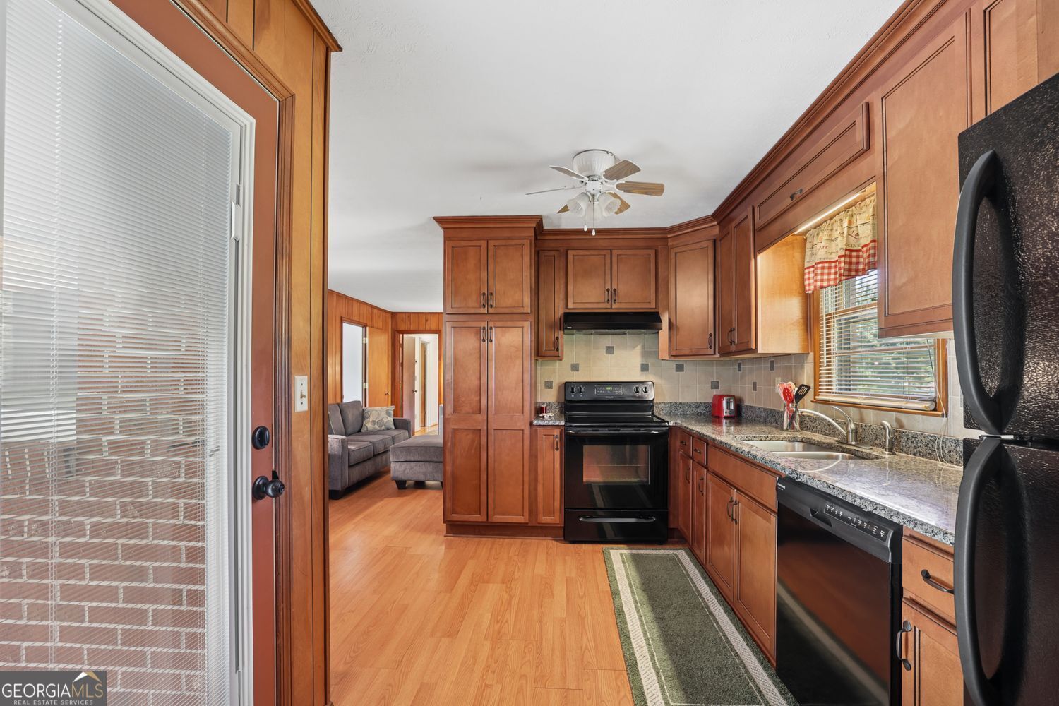 2833 Crabapple Circle