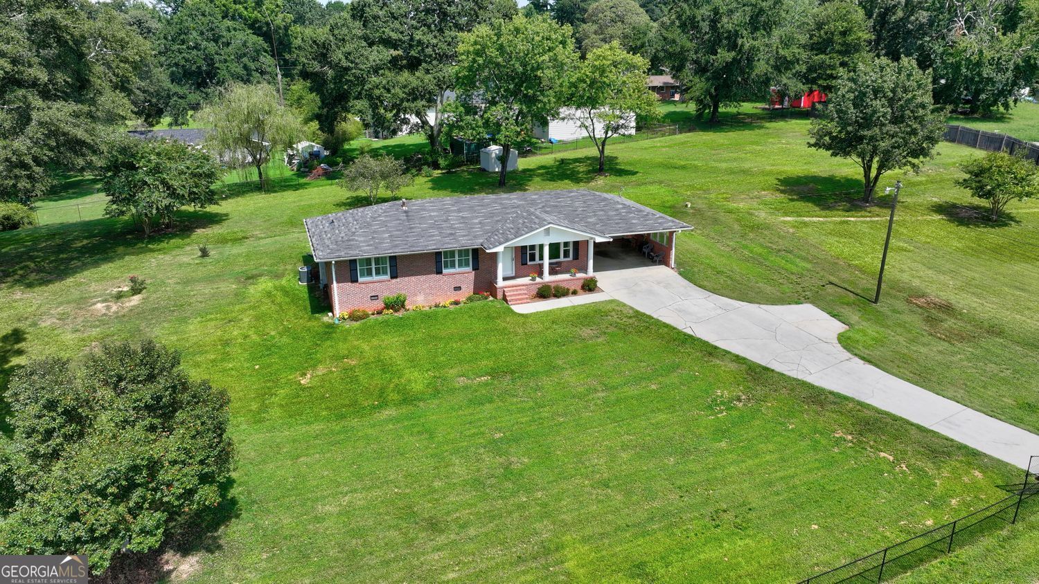 2833 Crabapple Circle