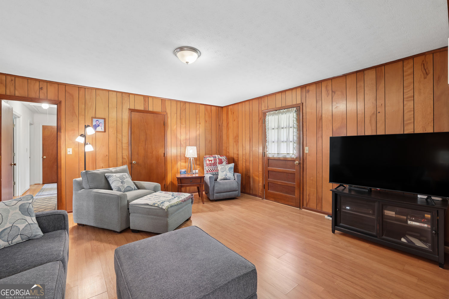 2833 Crabapple Circle