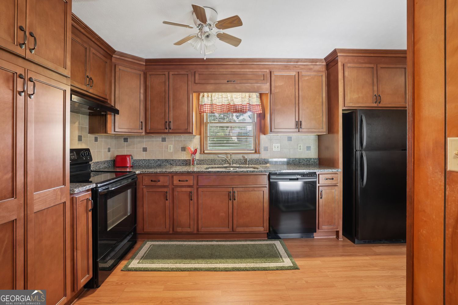 2833 Crabapple Circle