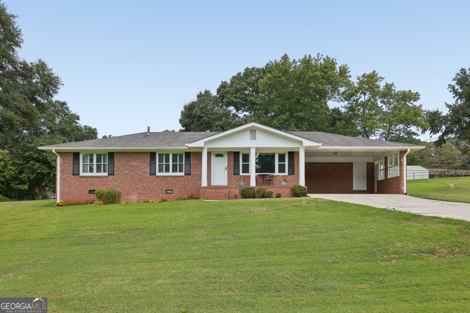 2833 Crabapple Circle