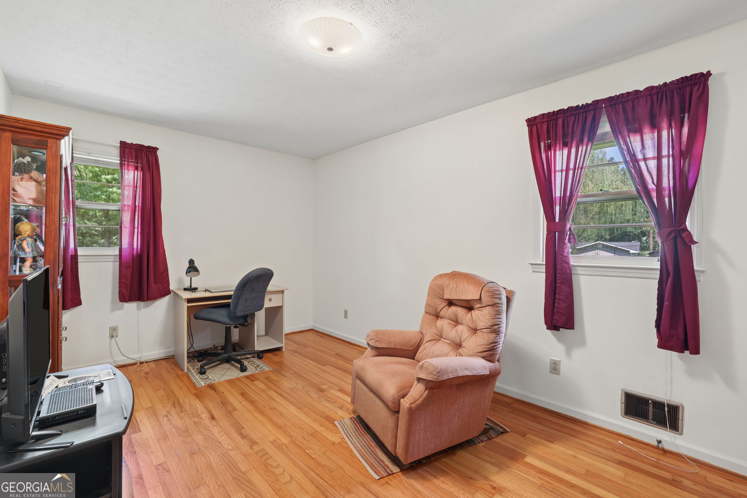 2833 Crabapple Circle