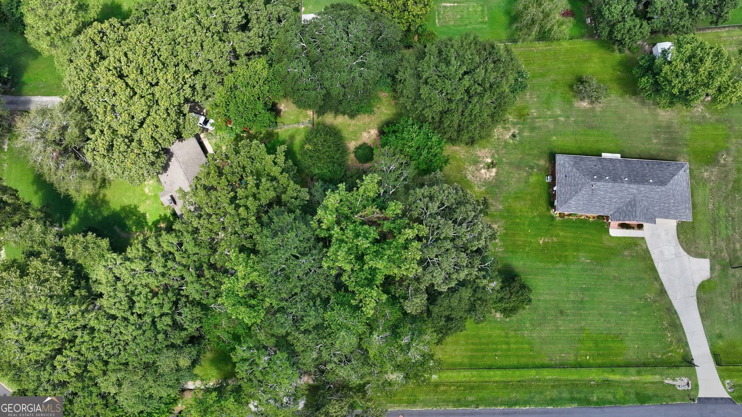 2823 Crabapple Circle