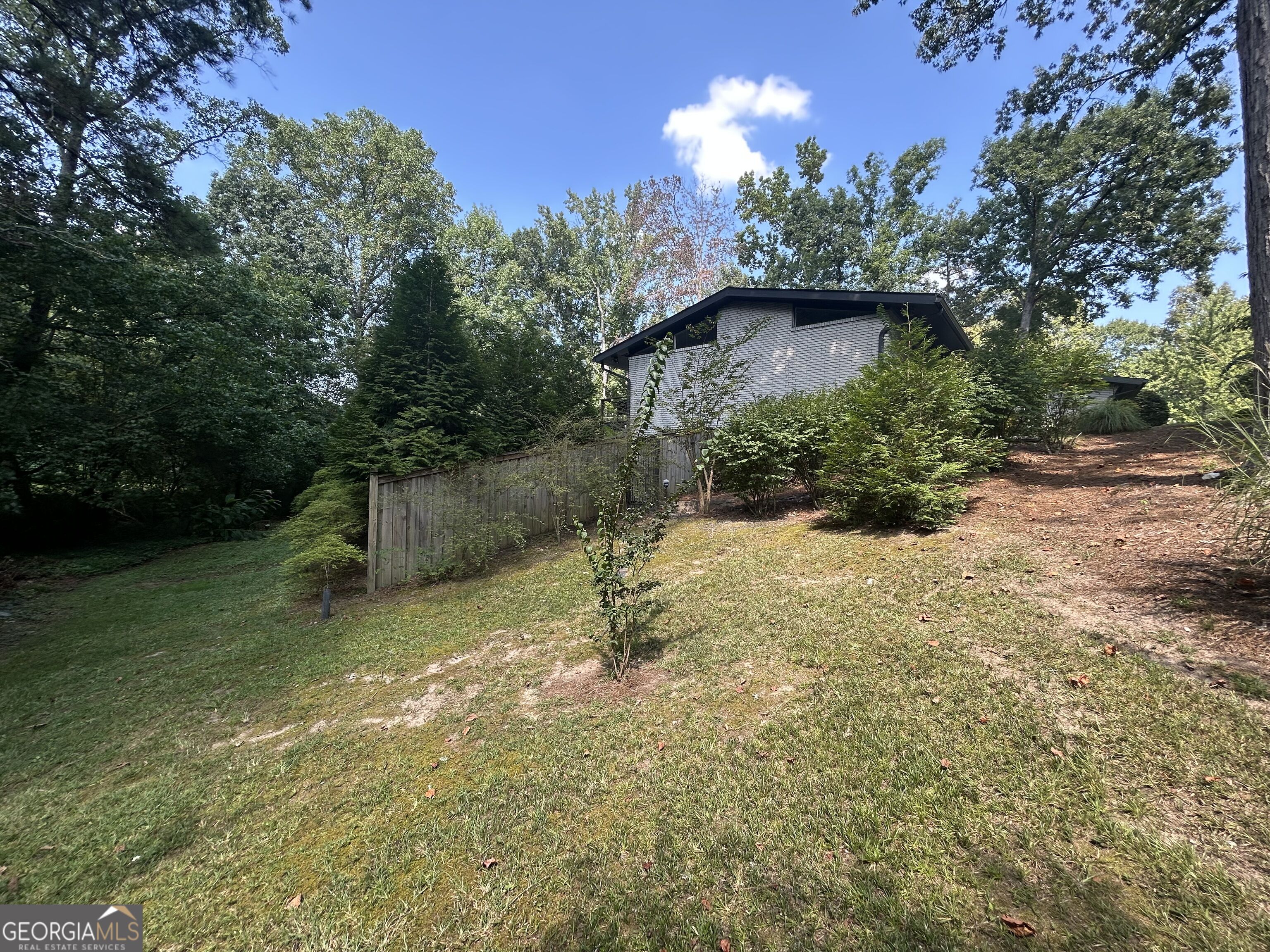 2588 Flair Knoll Drive NE