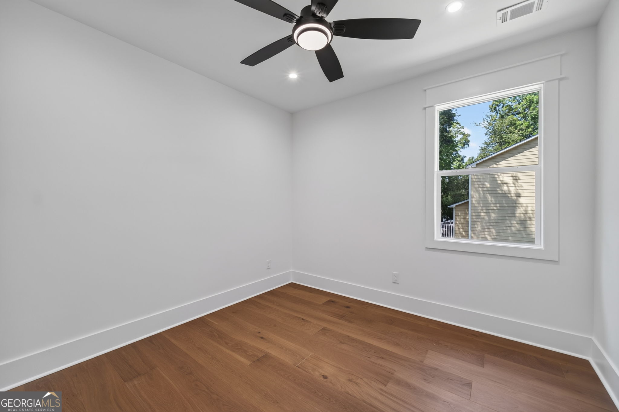274 White Street
