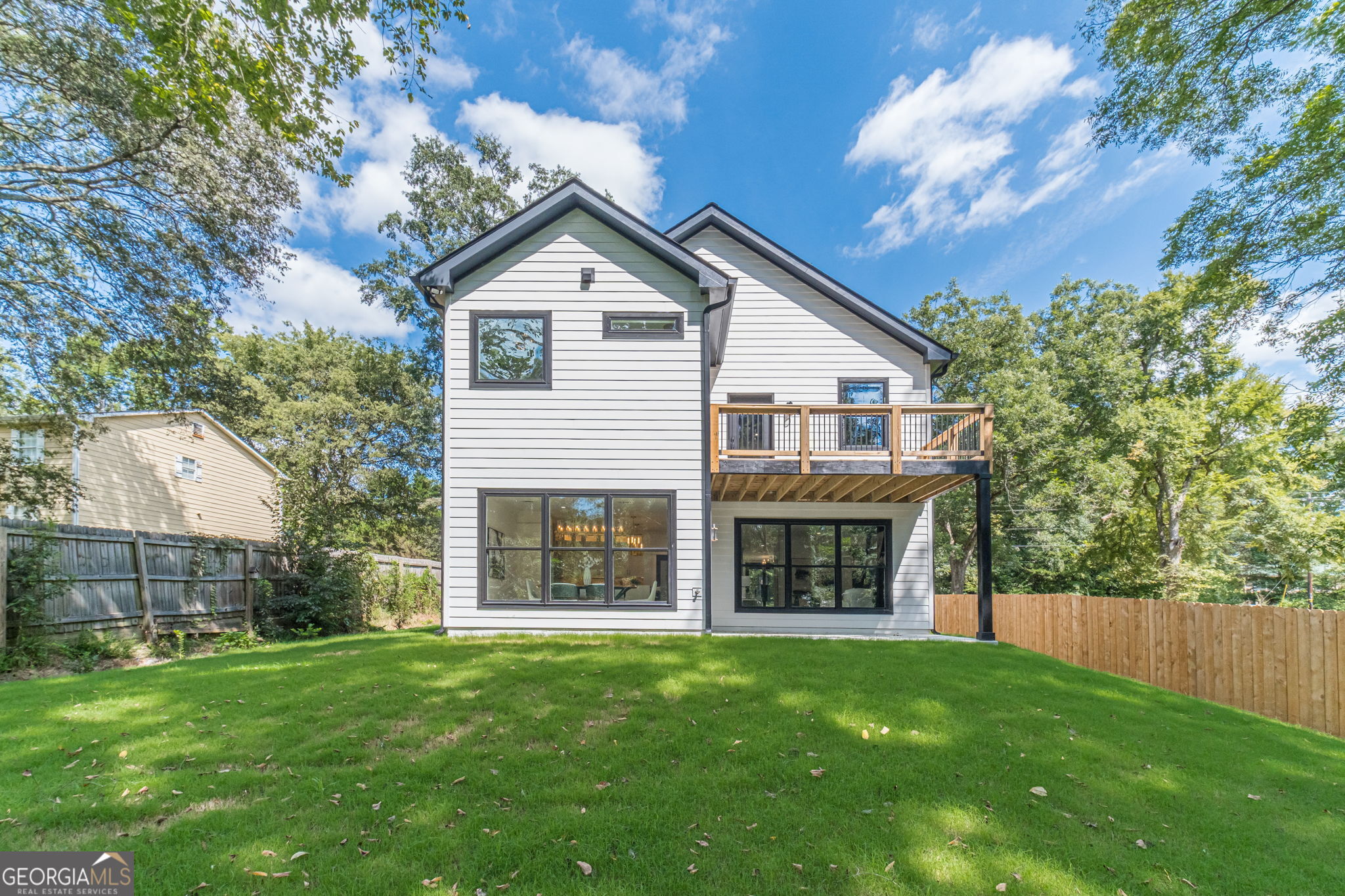 274 White Street