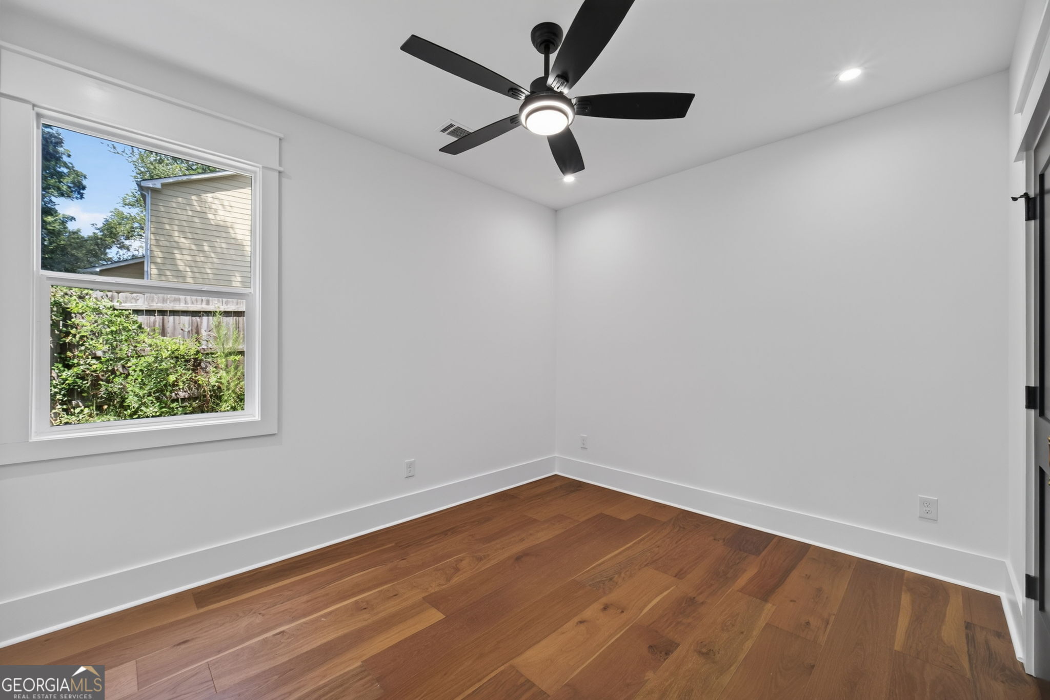 274 White Street