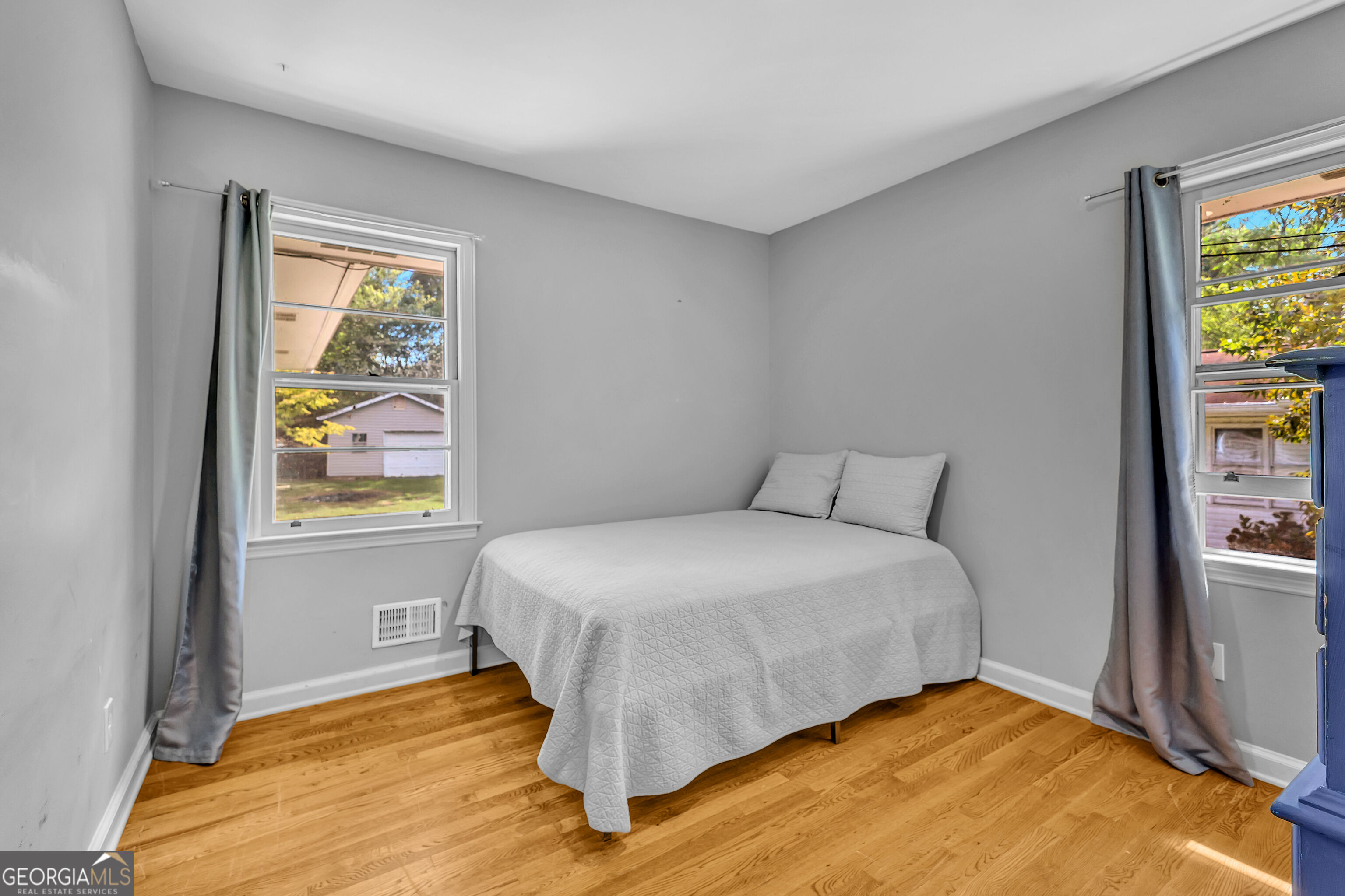 349 Virginia Place SE