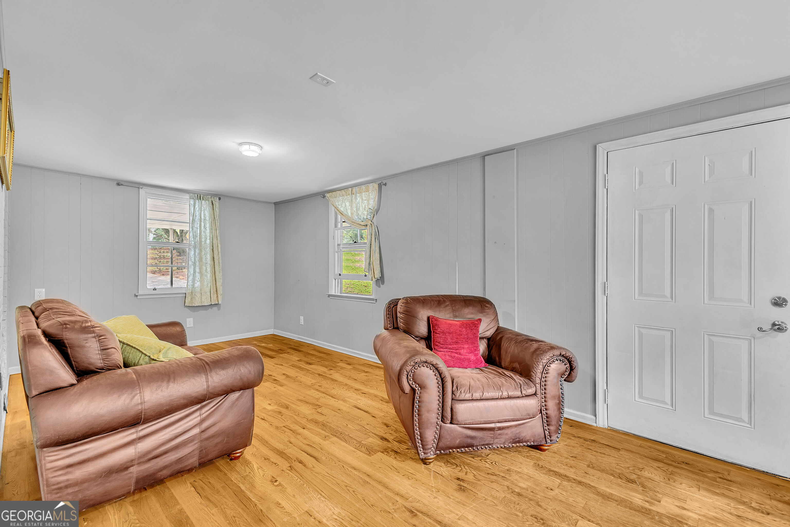 349 Virginia Place SE