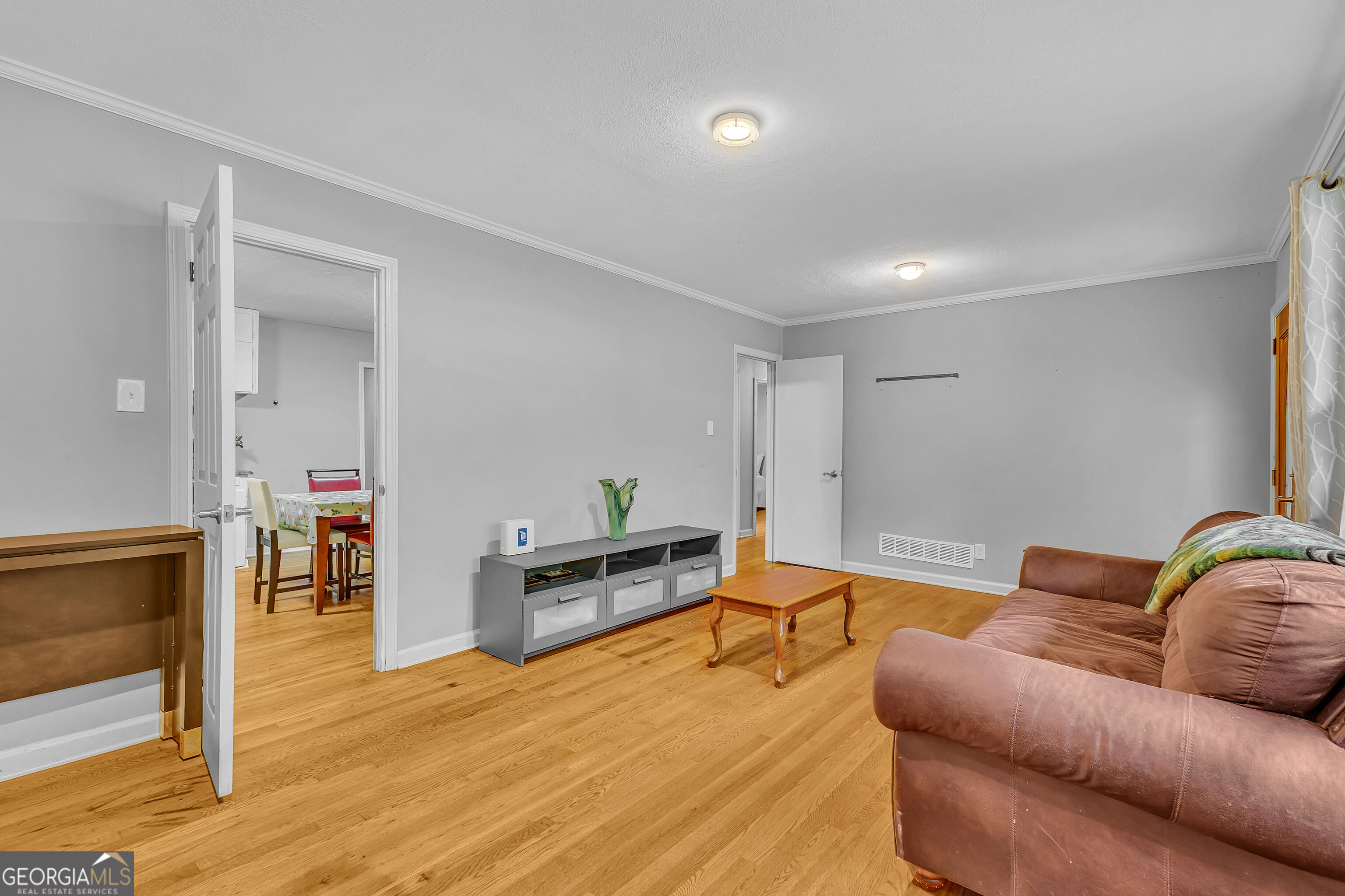 349 Virginia Place SE