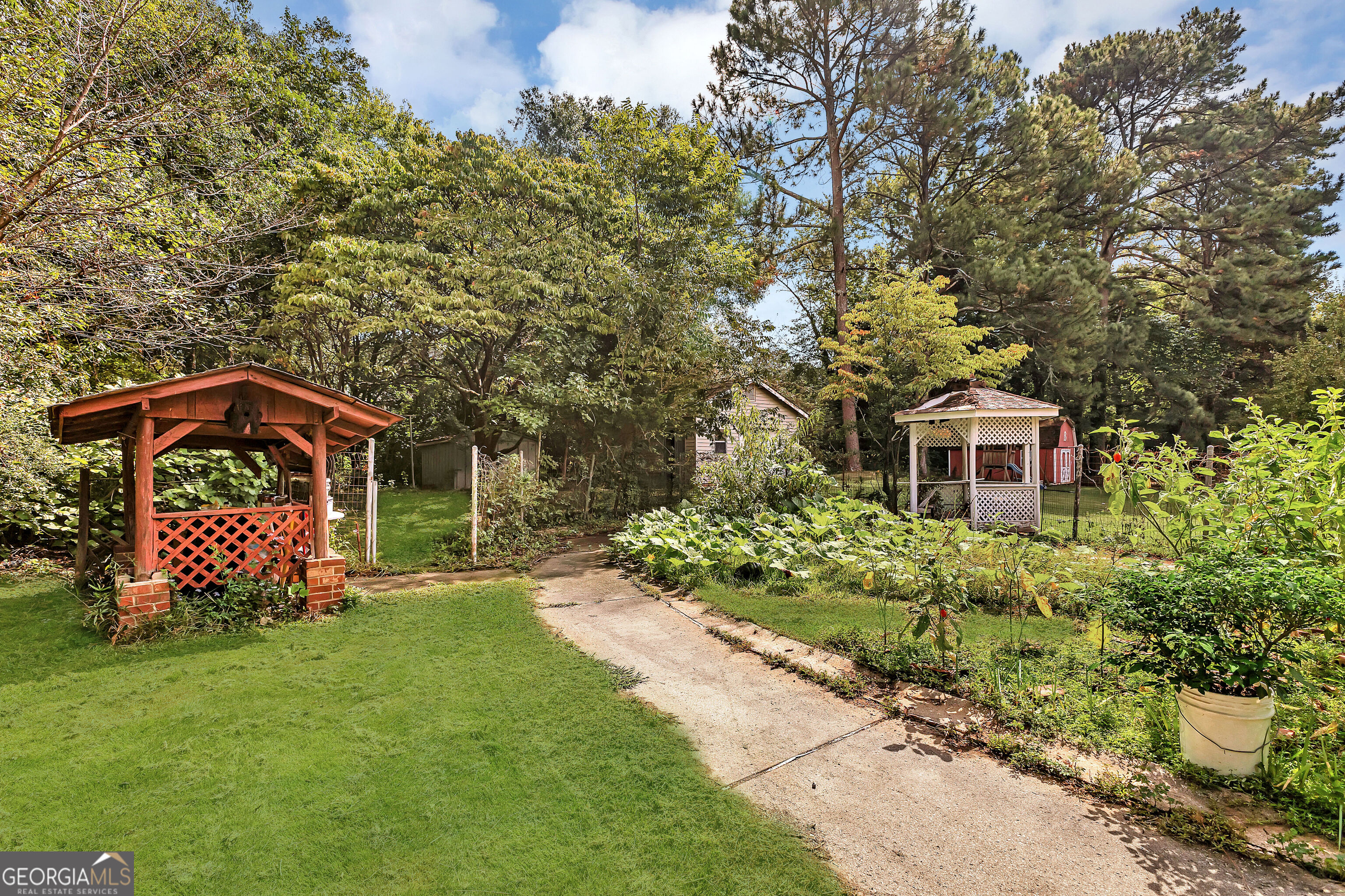 349 Virginia Place SE