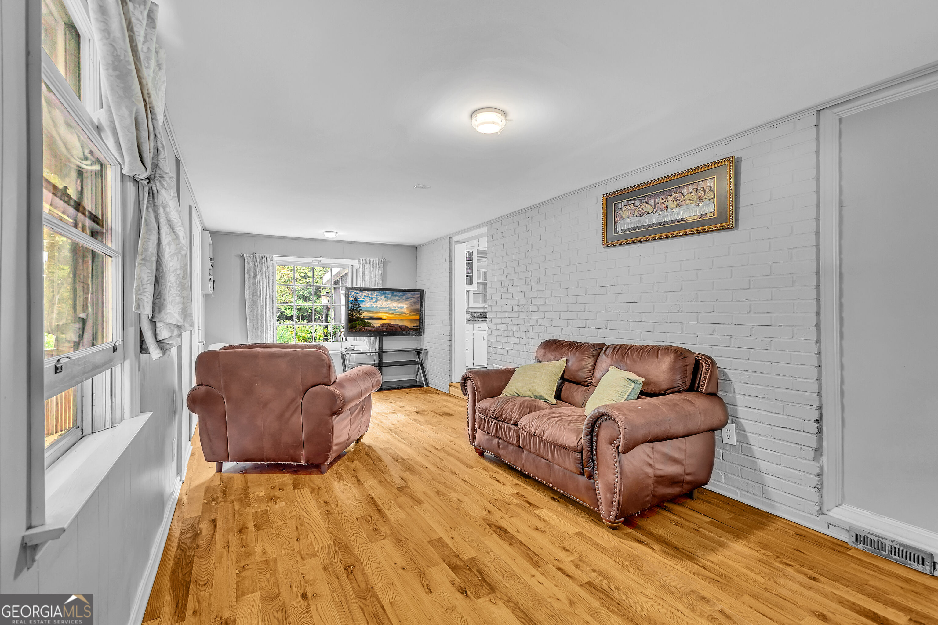 349 Virginia Place SE