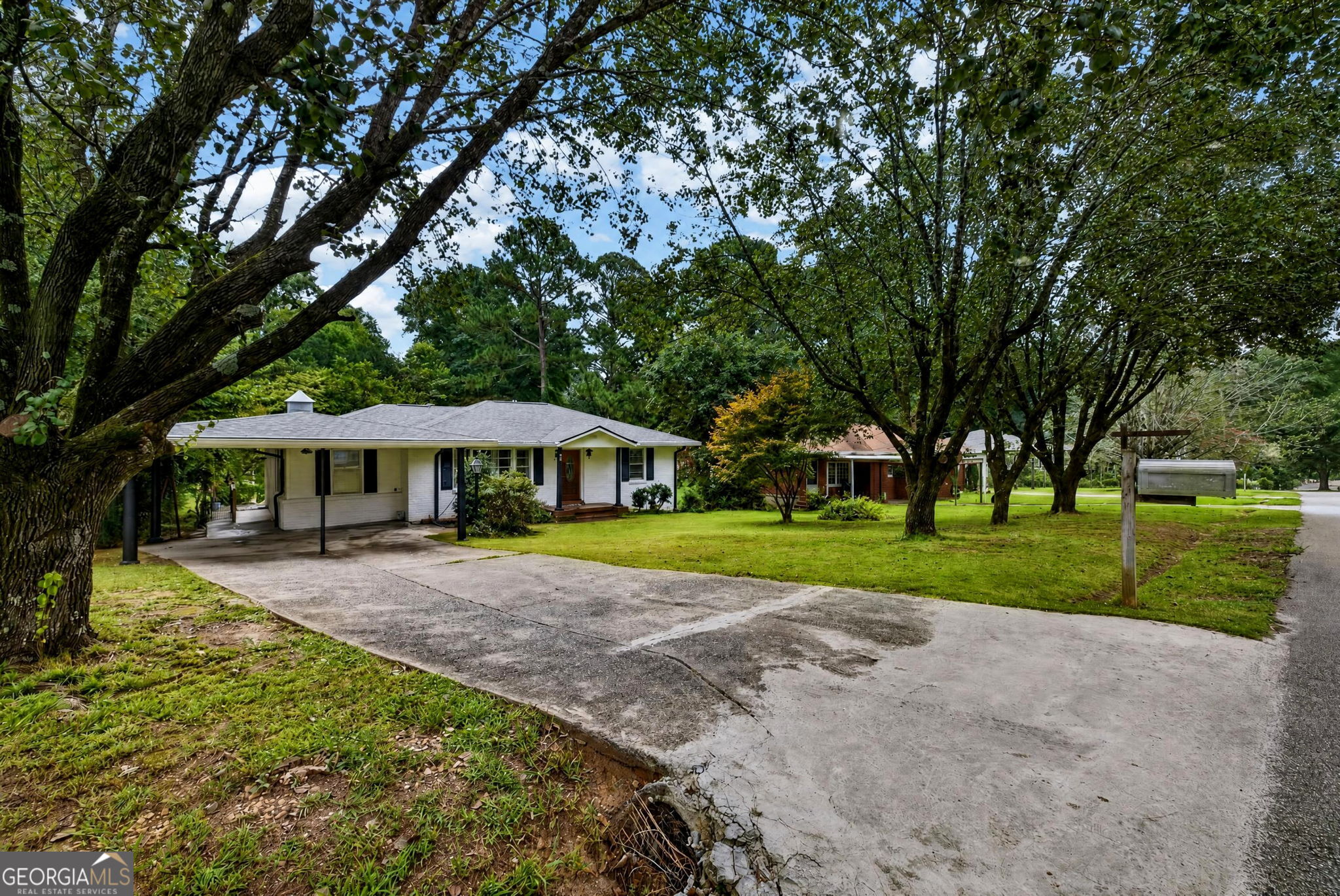 349 Virginia Place SE