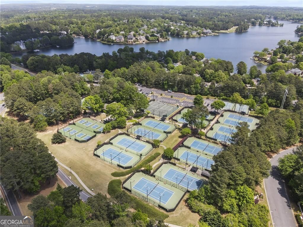 6295 Windward Parkway