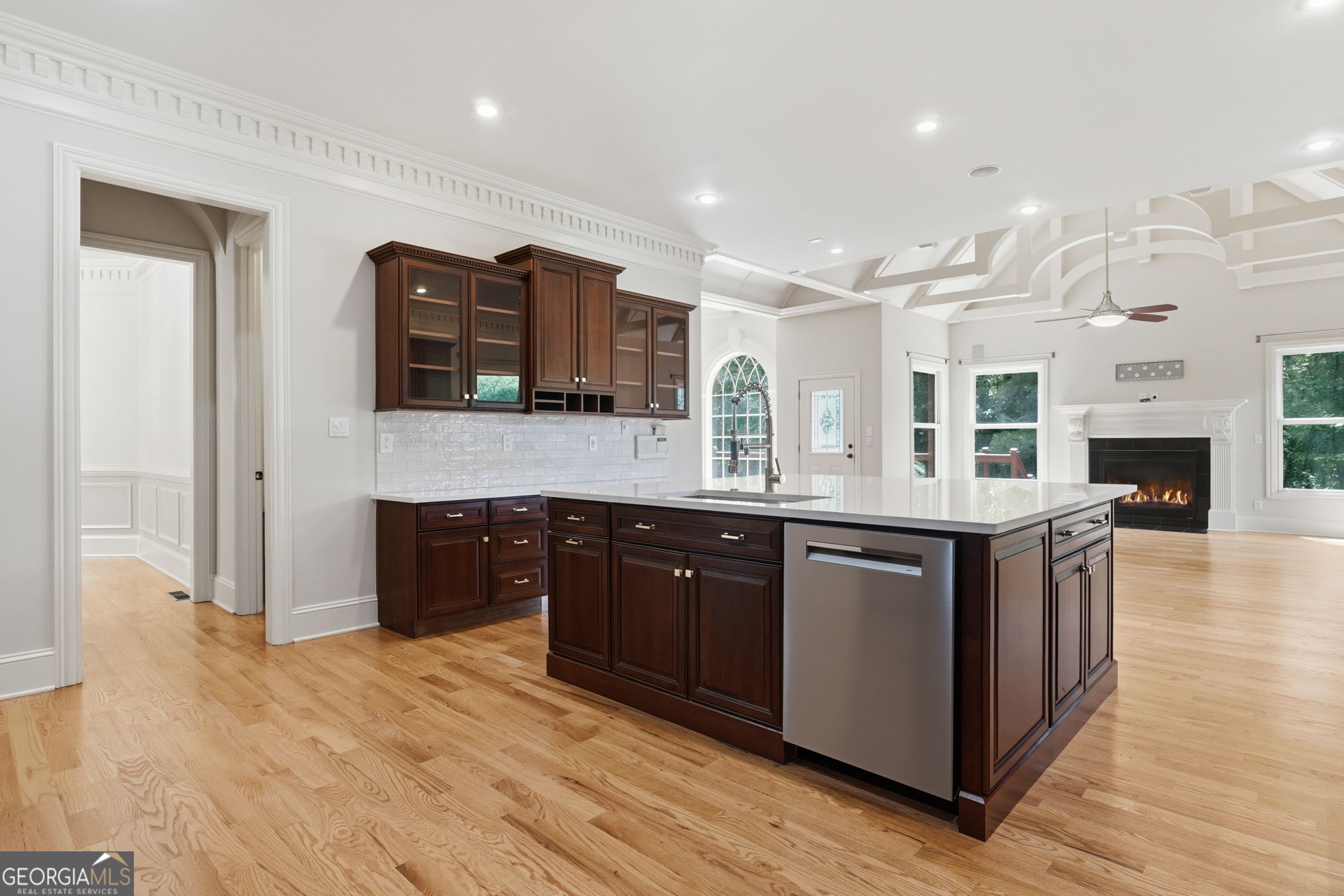 6295 Windward Parkway
