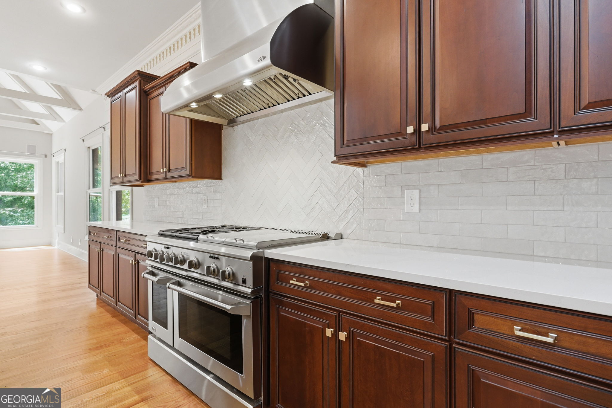 6295 Windward Parkway