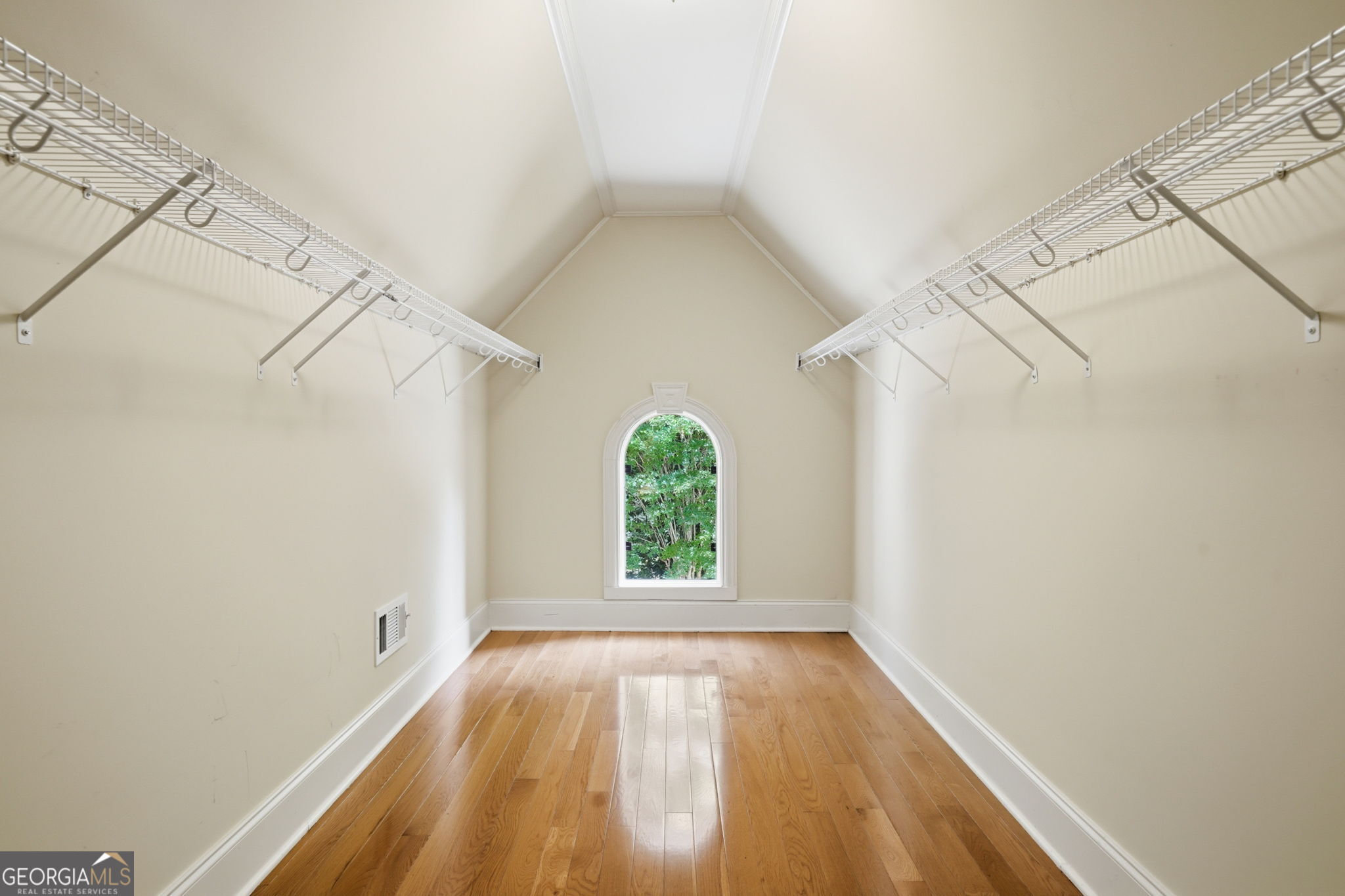 6295 Windward Parkway