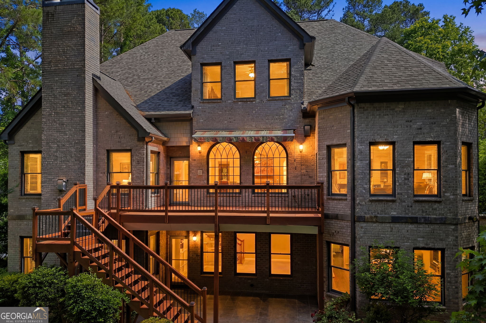 6295 Windward Parkway