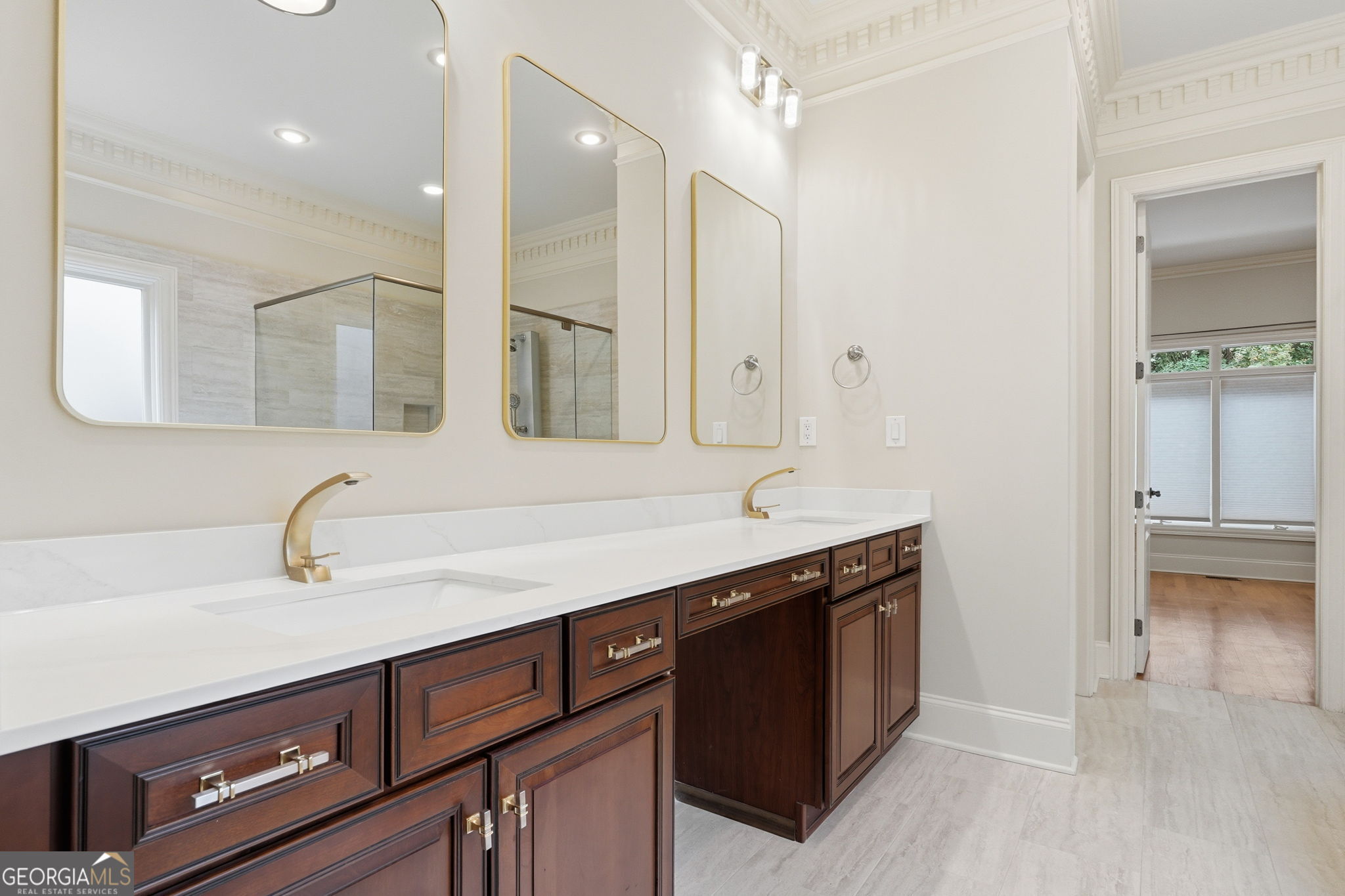 6295 Windward Parkway
