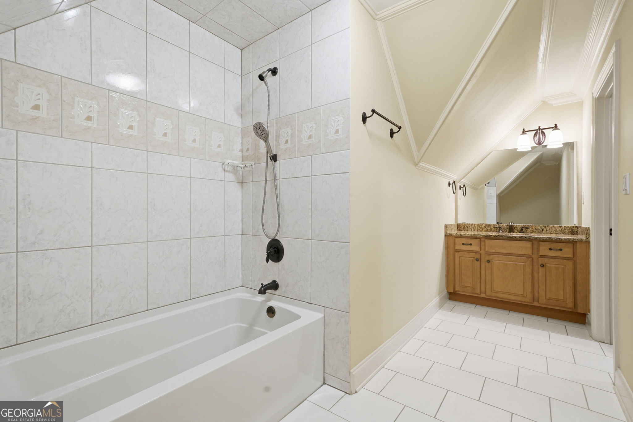 6295 Windward Parkway