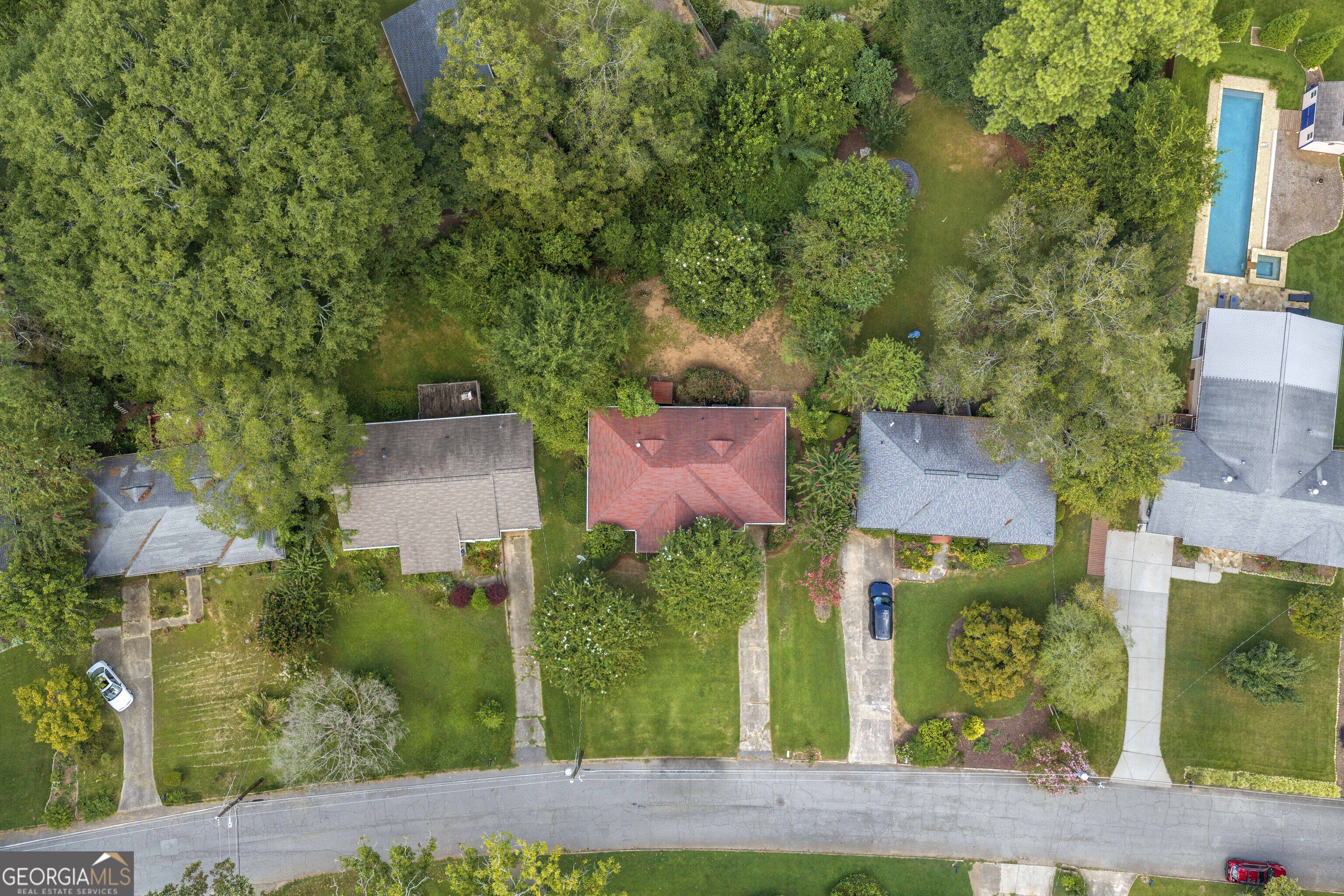 2592 Woodridge Drive