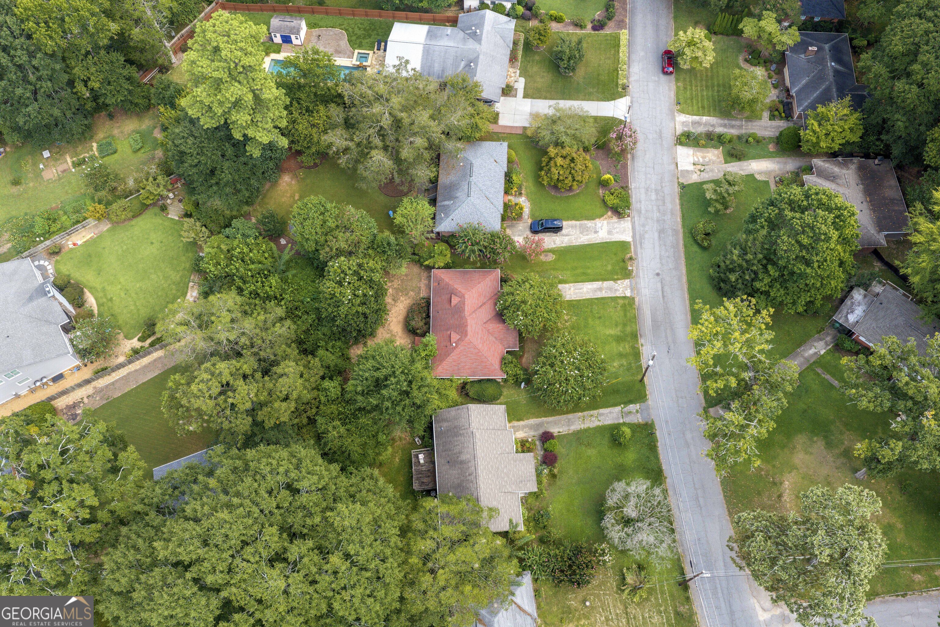 2592 Woodridge Drive