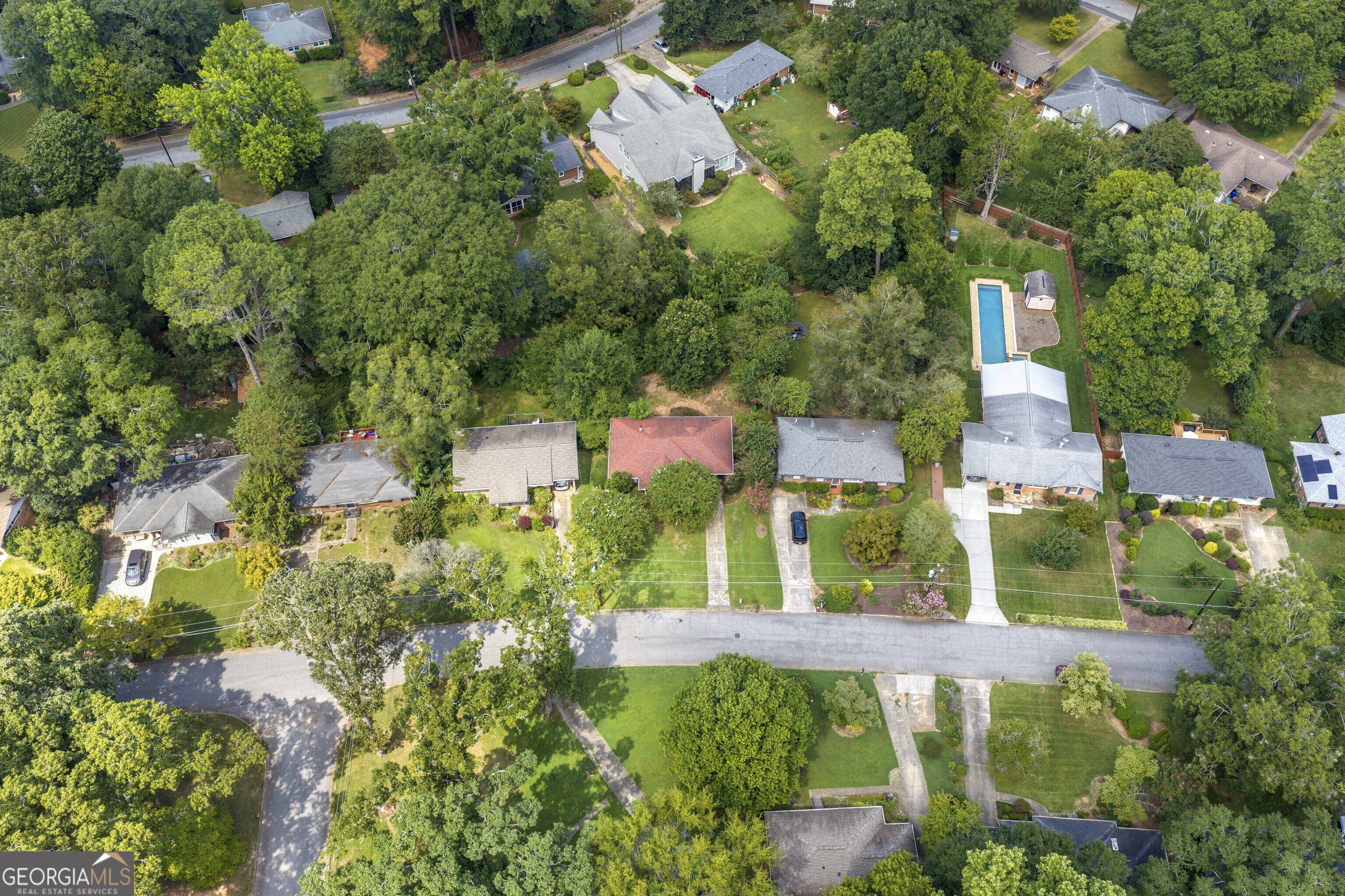 2592 Woodridge Drive