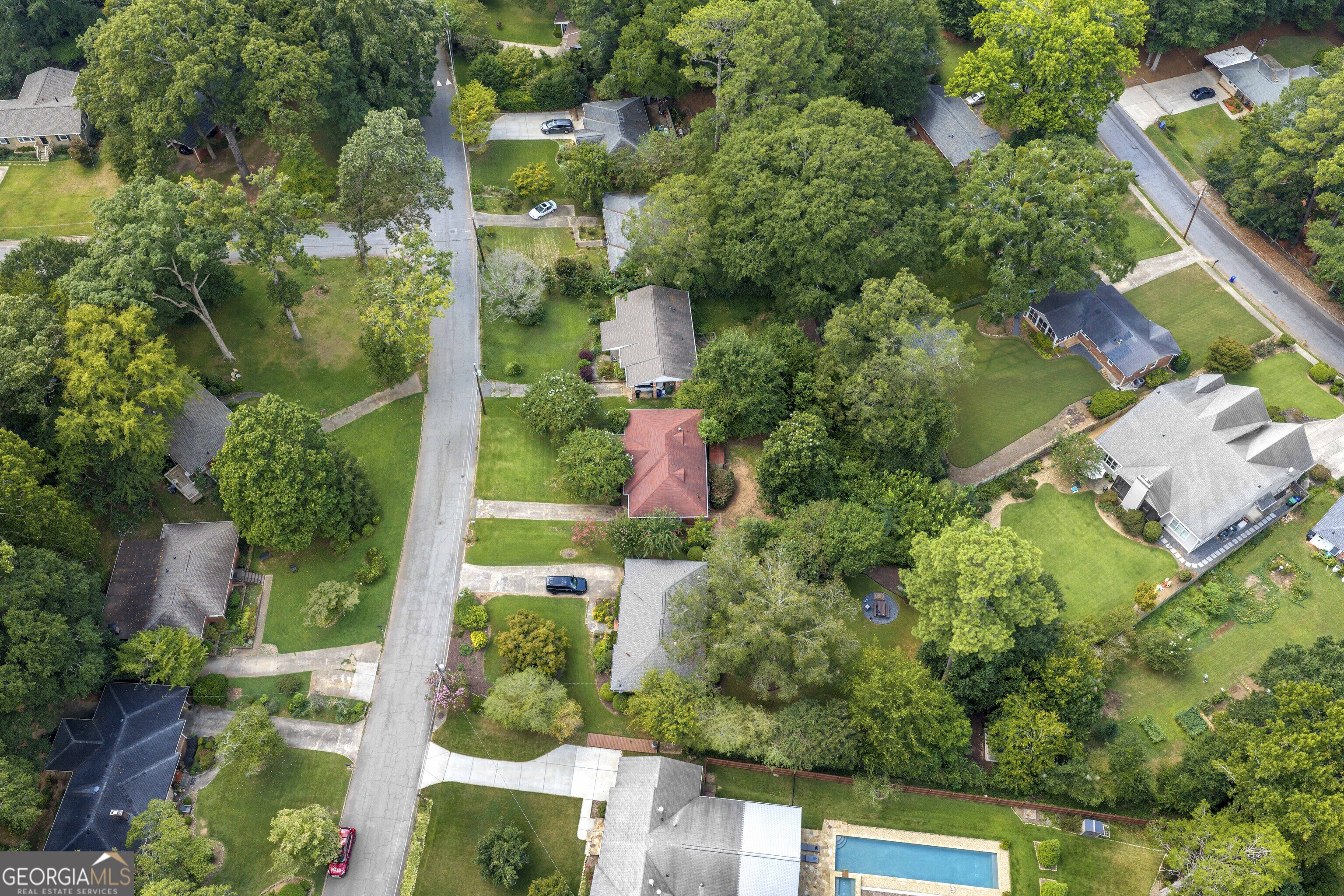 2592 Woodridge Drive