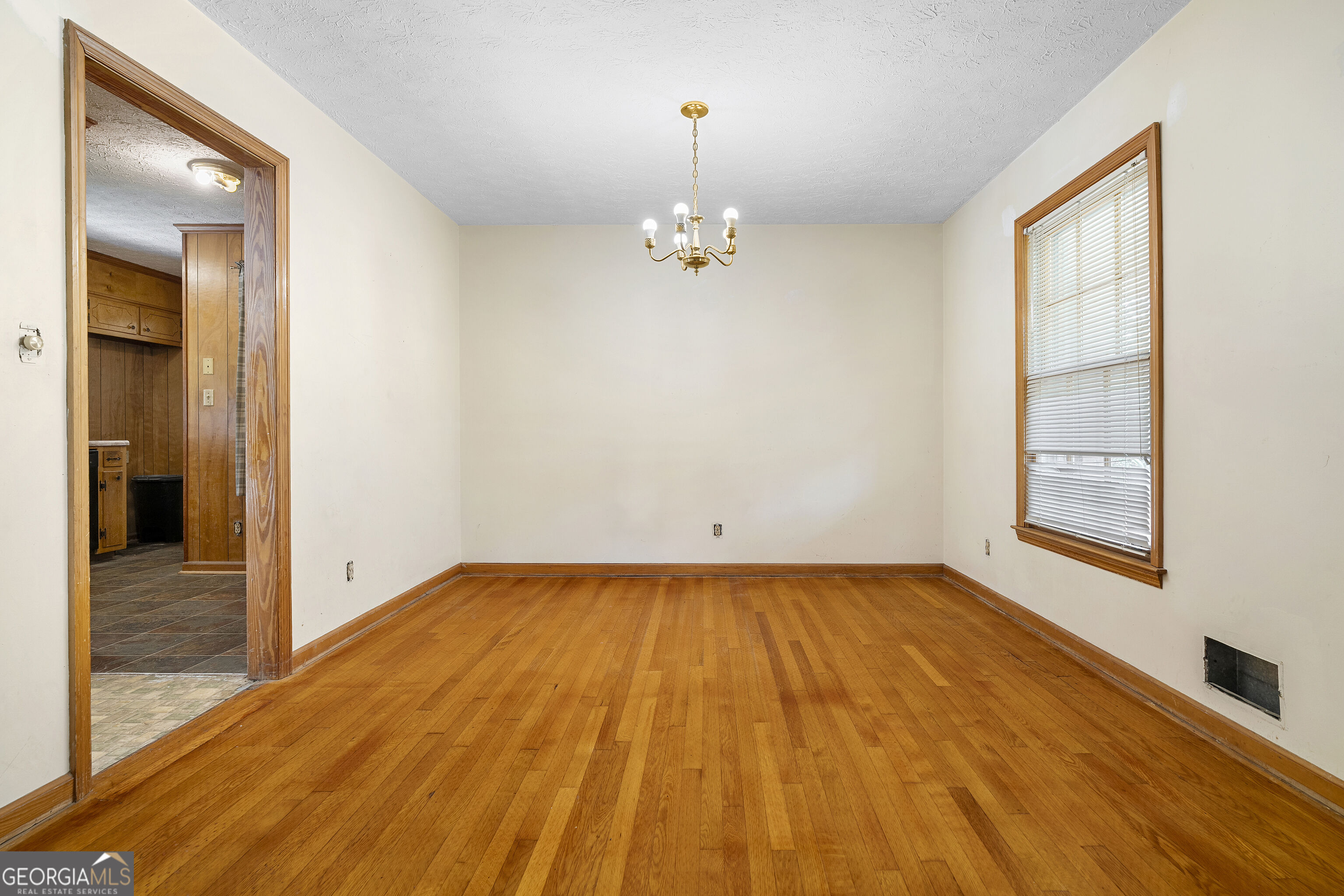 1311 Mary Dale Drive SW