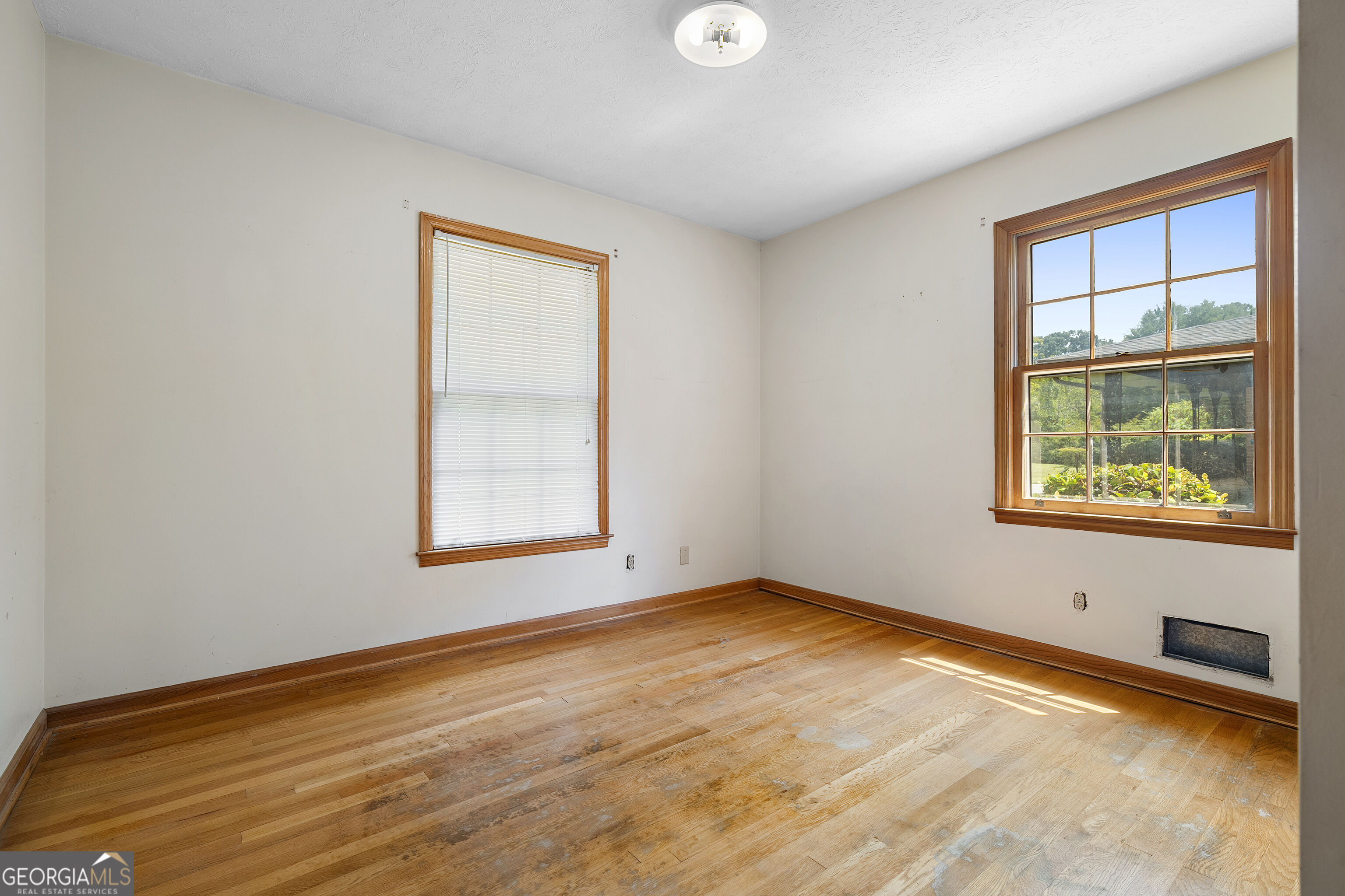 1311 Mary Dale Drive SW