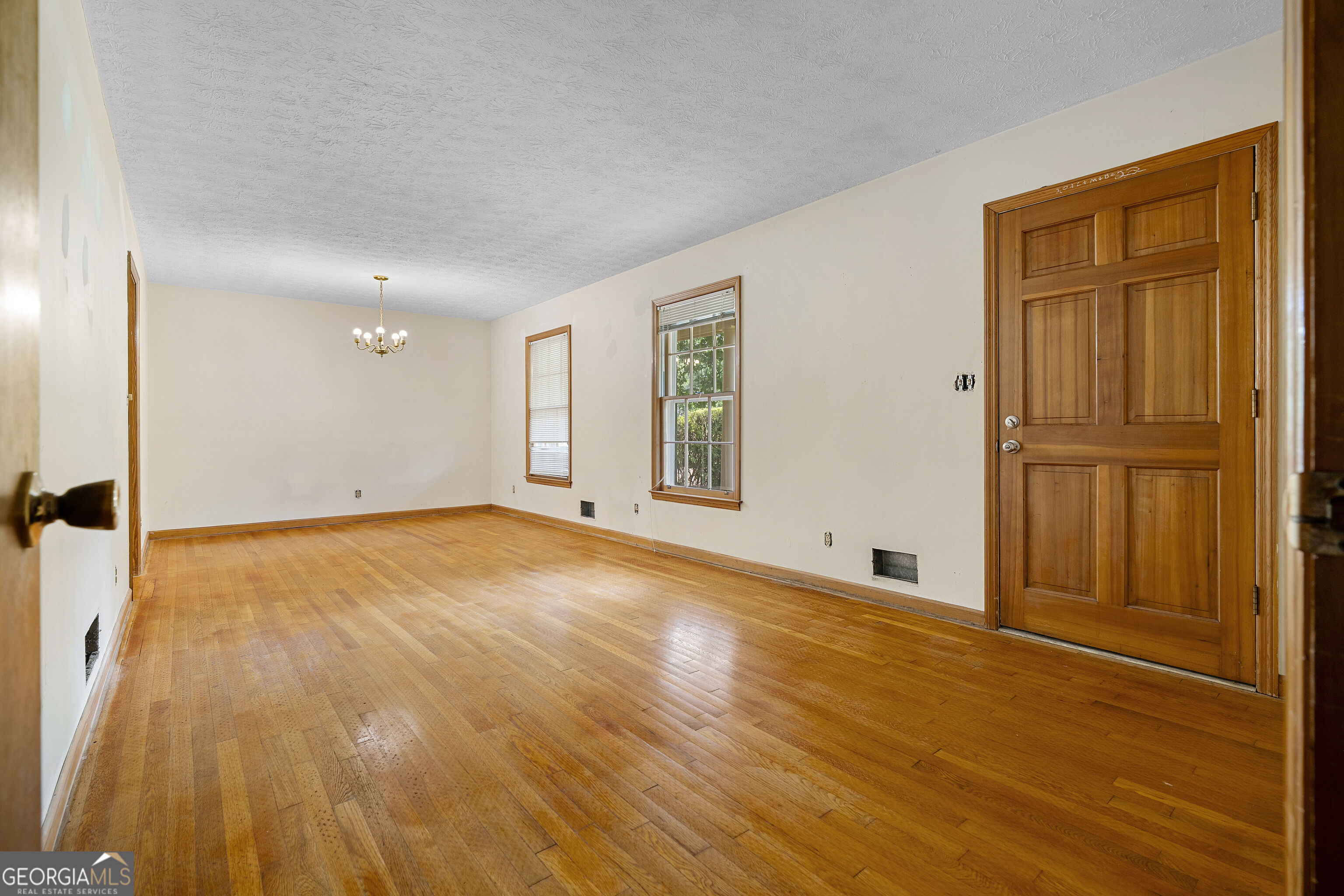 1311 Mary Dale Drive SW