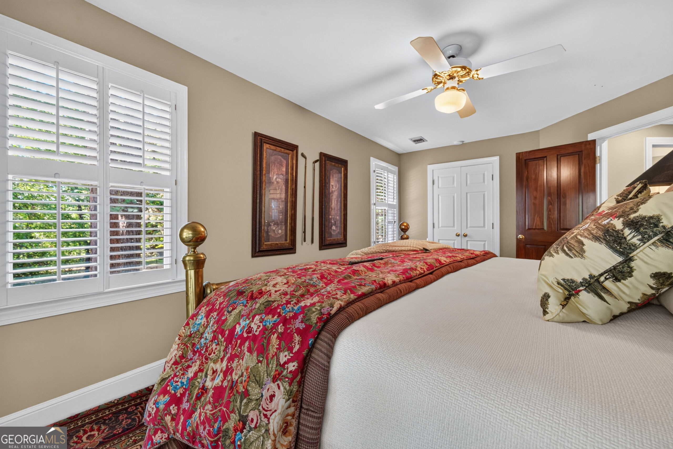 100 Seven Oaks Way