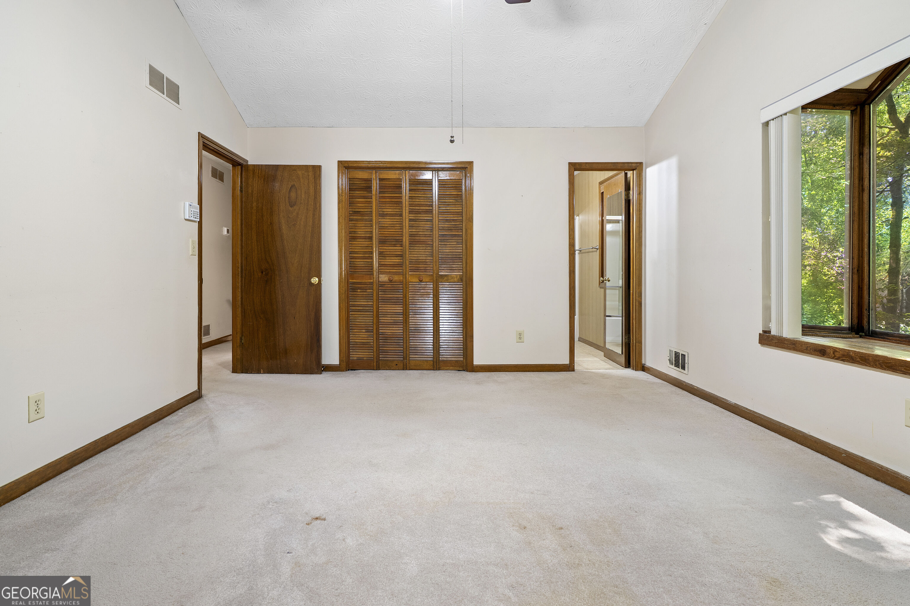 3390 Woodrun Trail