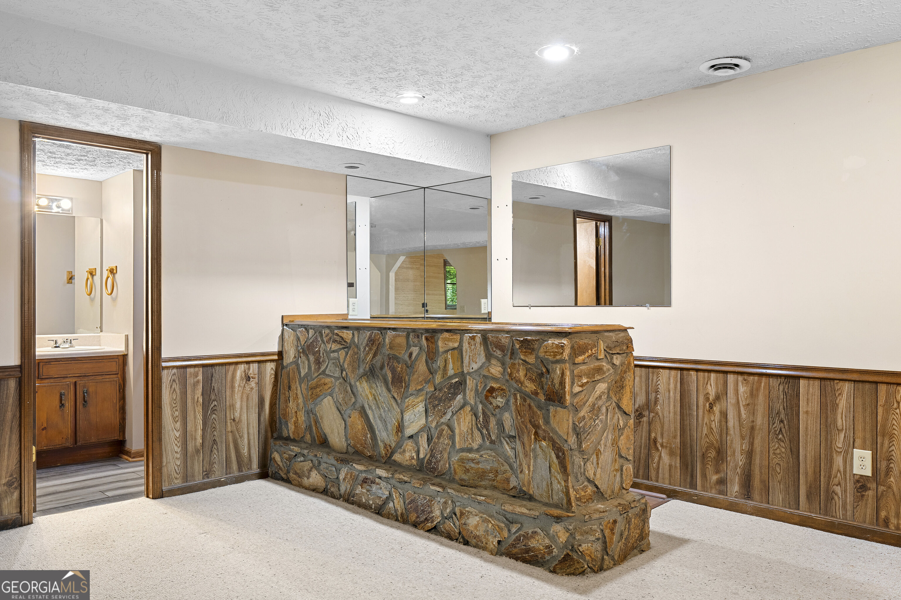 3390 Woodrun Trail