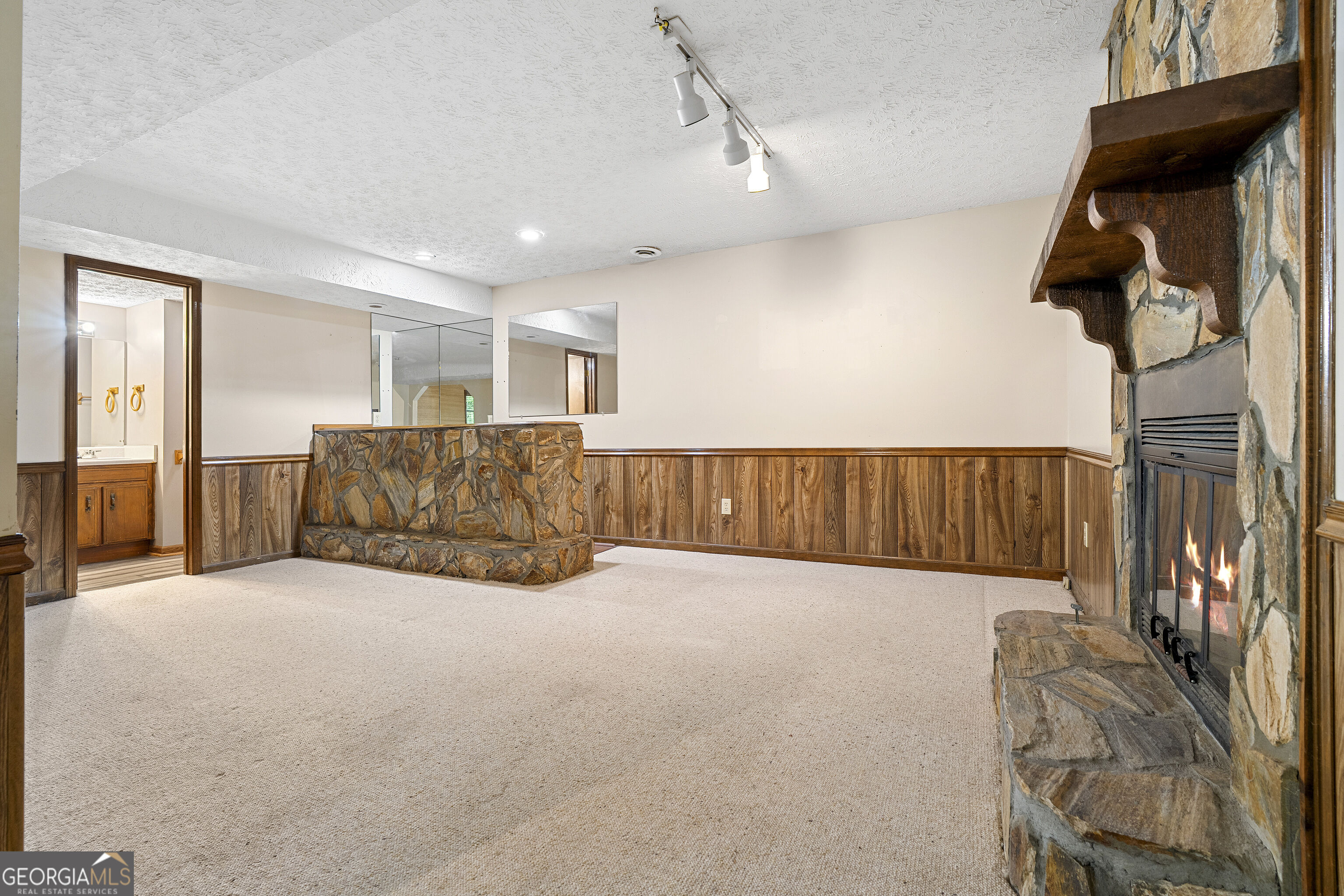 3390 Woodrun Trail