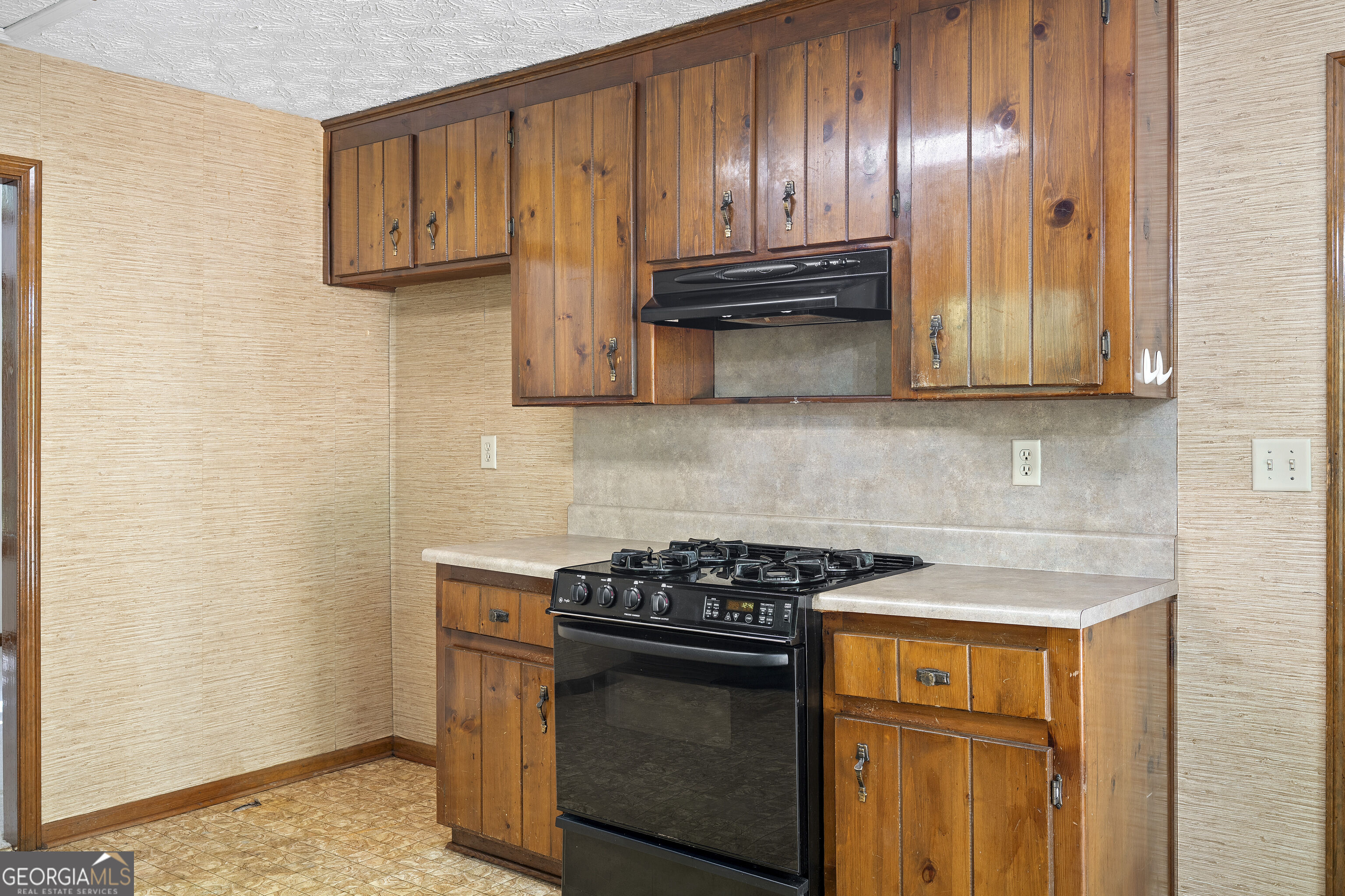 3390 Woodrun Trail