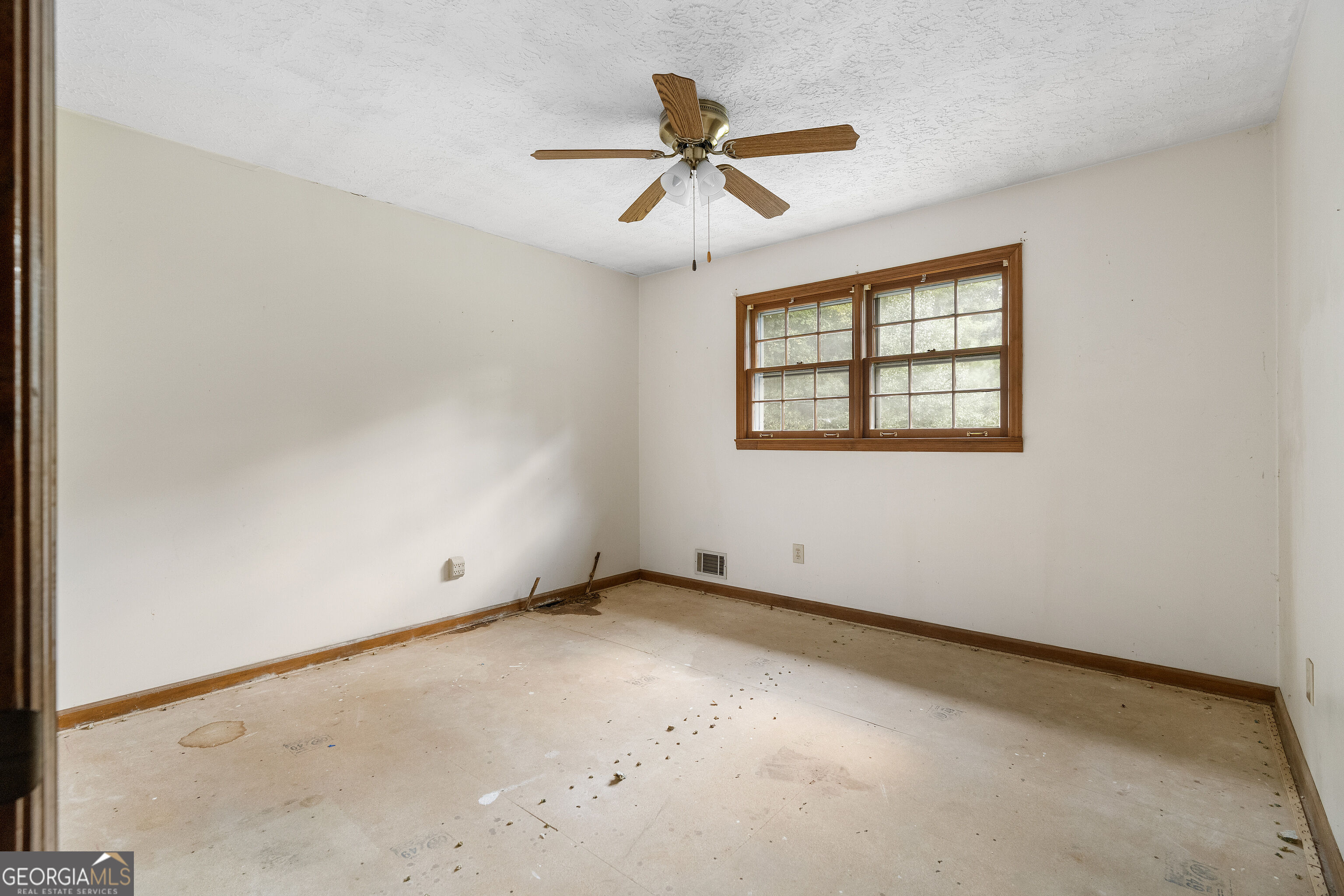 229 Holly Creek Way