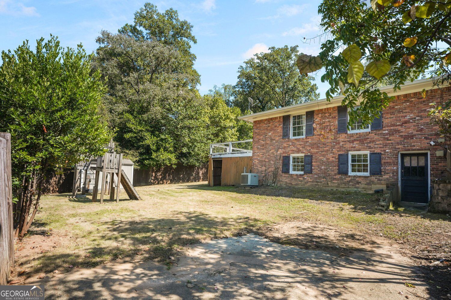 2579 Whiteleigh Drive NE