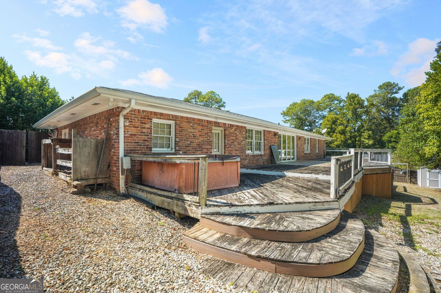 2579 Whiteleigh Drive NE