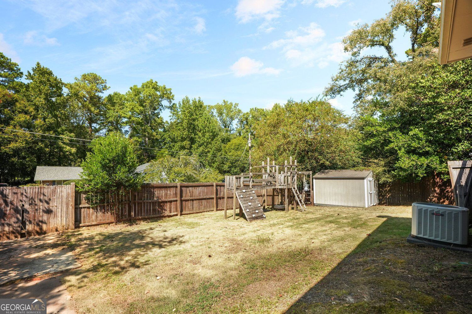 2579 Whiteleigh Drive NE