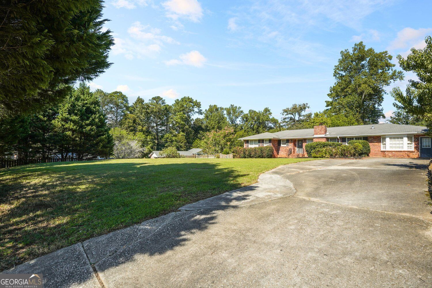 2579 Whiteleigh Drive NE