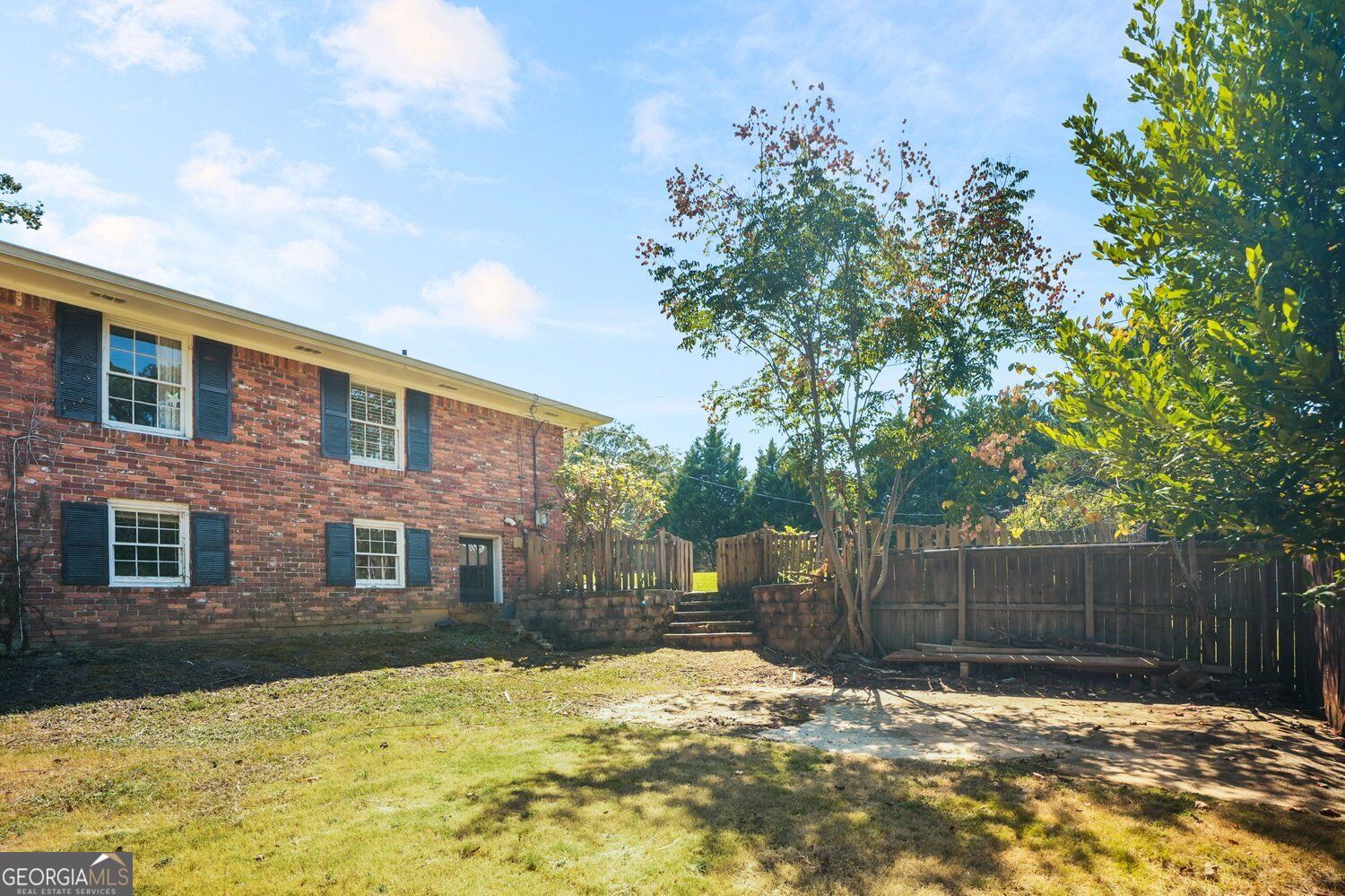 2579 Whiteleigh Drive NE
